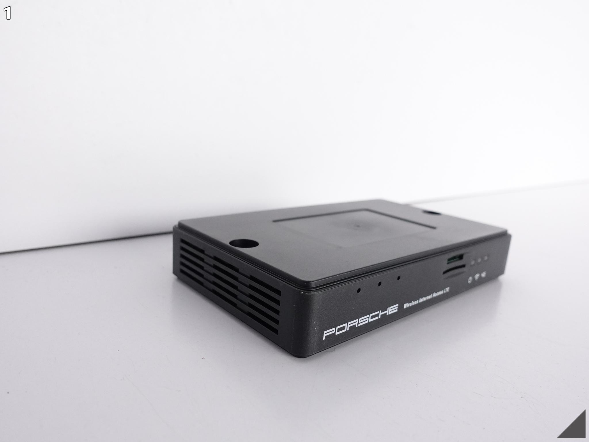 PORSCHE ROUTER INTERNET LTE 4G 95B04490020 PORSCHE ROUTER INTERNET LTE 4G 95B04490020 - obrazek 2