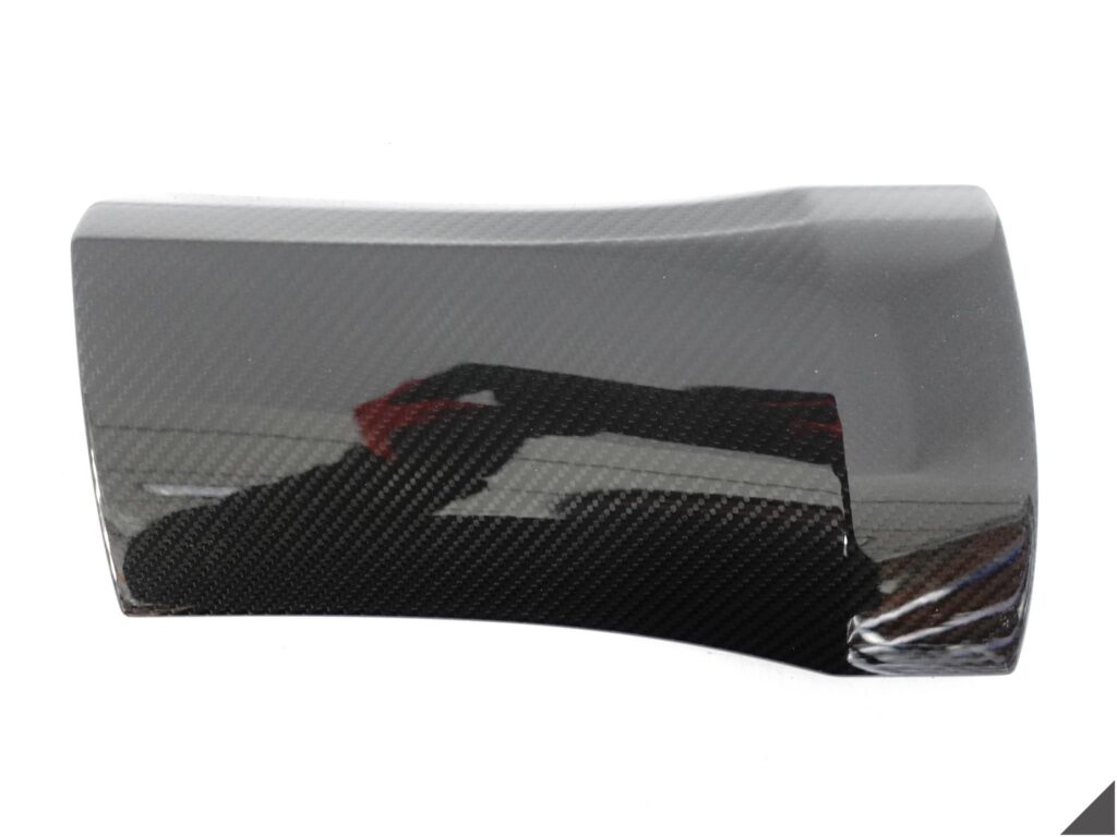 ASTON MARTIN DBX 20- DOLNA LISTWA NAKŁADKA PRÓG BŁOTNIK PRAWA PRZÓD CARBON ASTON MARTIN DBX 20- DOLNA LISTWA NAKŁADKA PRÓG BŁOTNIK PRAWA PRZÓD CARBON