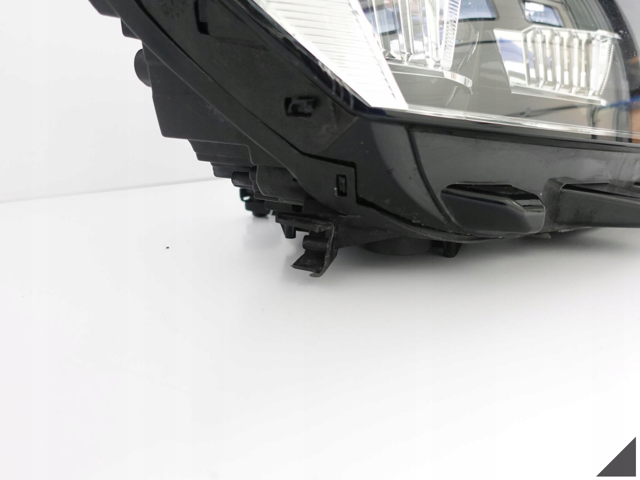 VW T-ROC 2GA 17- LAMPA FULL LED PRAWA EUROPA VW T-ROC 2GA 17- LAMPA FULL LED PRAWA EUROPA - obrazek 3