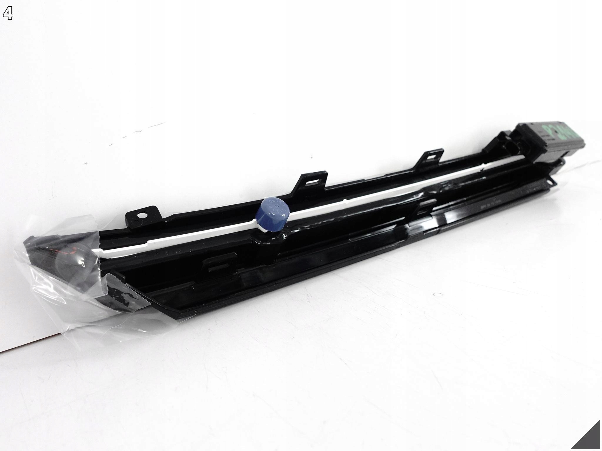 VW GOLF 8 VIII 5H0 19- GRILL ATRAPA LED DRL LISTWA OZDOBNA PODŚWIETLANE L VW GOLF 8 VIII 5H0 19- GRILL ATRAPA LED DRL LISTWA OZDOBNA PODŚWIETLANE L - obrazek 5