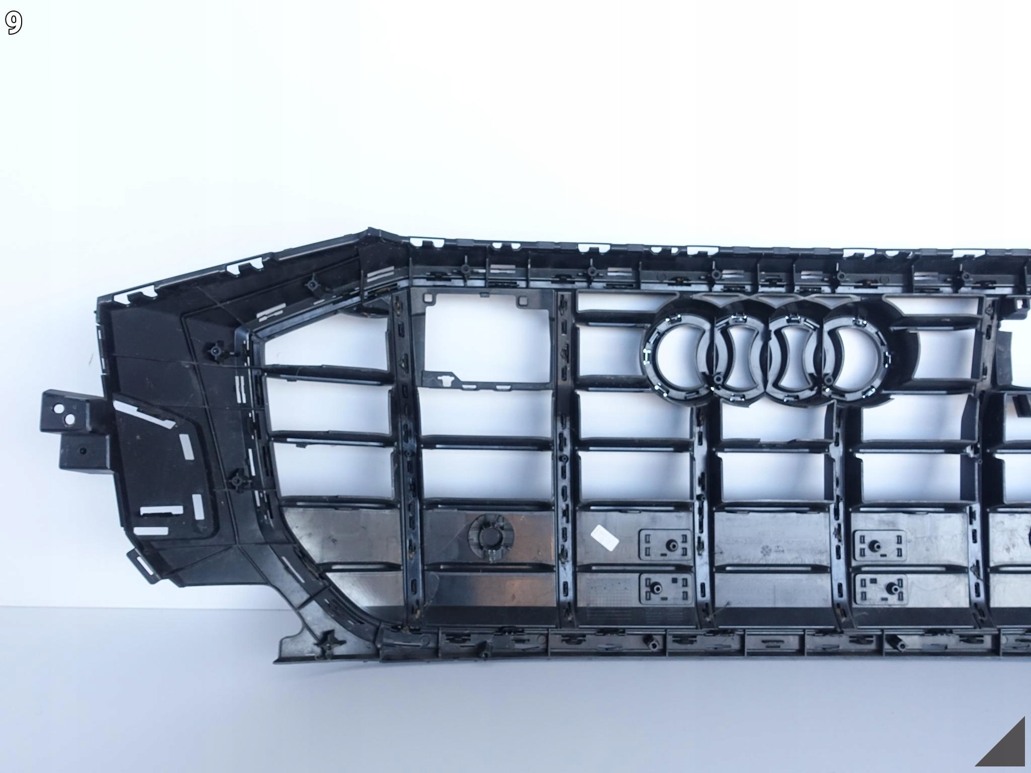 AUDI SQ8 Q8 4M8 18- ZDERZAK GRILL ATRAPA CZARNY AUDI SQ8 Q8 4M8 18- ZDERZAK GRILL ATRAPA CZARNY - obrazek 10