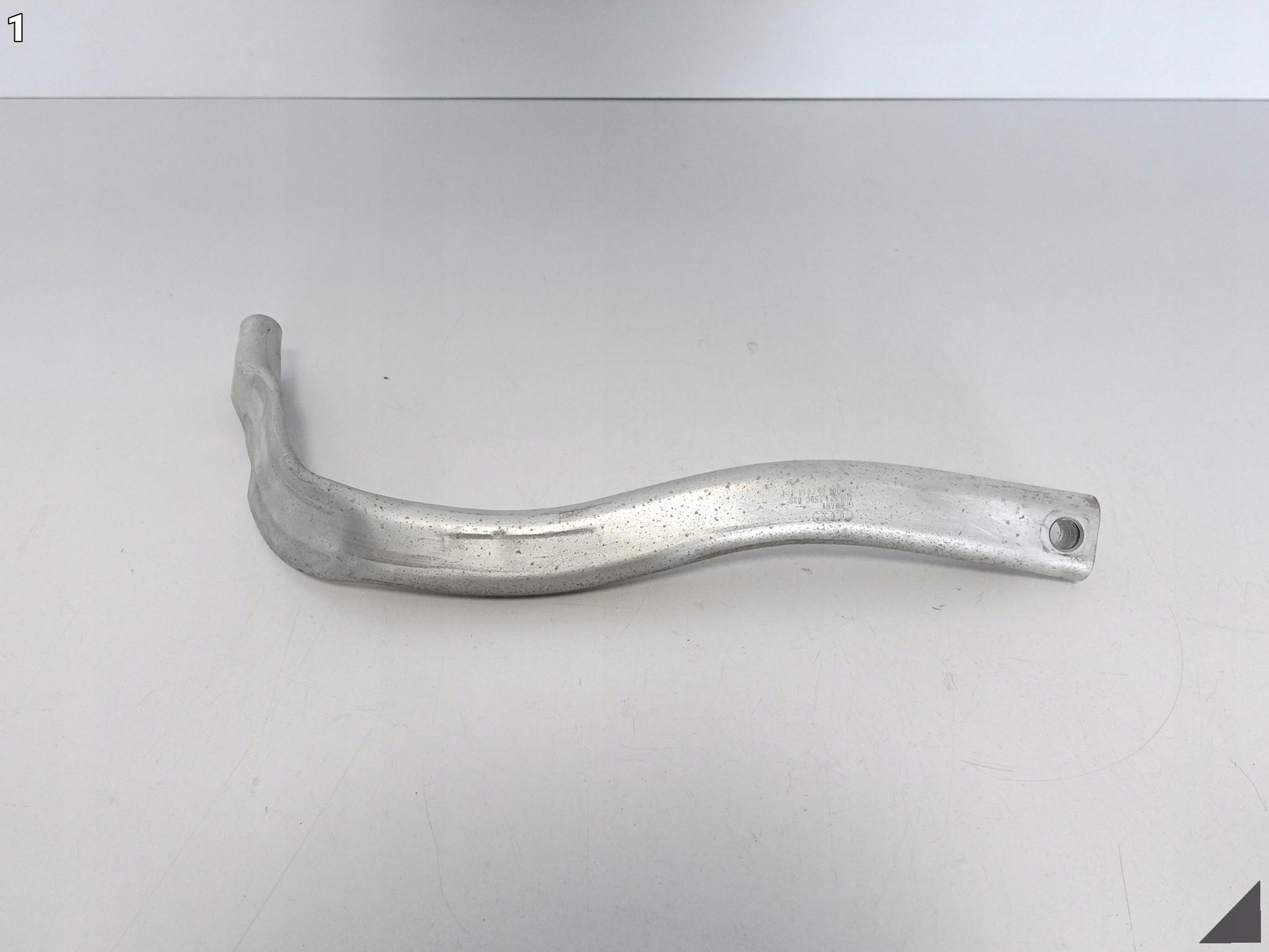 AUDI A8 S8 4H0 D4 LIFT 09-17 LEWY WSPORNIK BŁOTNIKA PRZEDNIEGO 4H0821259C AUDI A8 S8 4H0 D4 LIFT 09-17 LEWY WSPORNIK BŁOTNIKA PRZEDNIEGO 4H0821259C - obrazek 2