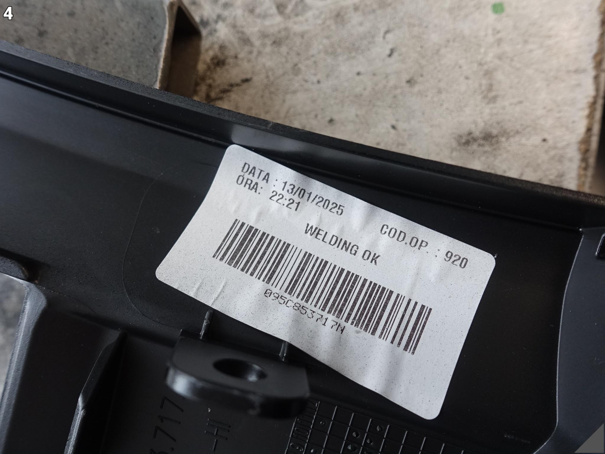 PORSCHE MACAN II TURBO 95C 24- LISTWA NAKŁADKA NA BŁOTNIK LEWA PRZÓD PORSCHE MACAN II TURBO 95C 24- LISTWA NAKŁADKA NA BŁOTNIK LEWA PRZÓD - obrazek 5