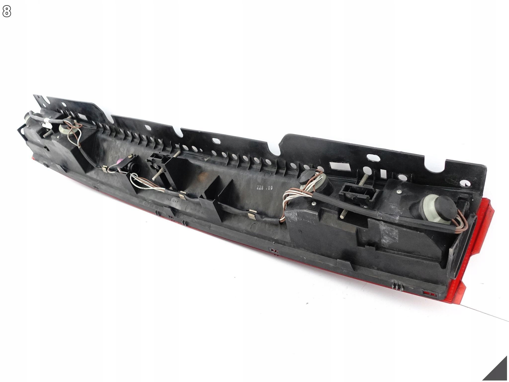 PORSCHE 911 993 1994-1998 ŚWIATŁO BLENDA LAMPA ŚRODKOWA TYŁ EUROPA PORSCHE 911 993 1994-1998 ŚWIATŁO BLENDA LAMPA ŚRODKOWA TYŁ EUROPA - obrazek 9