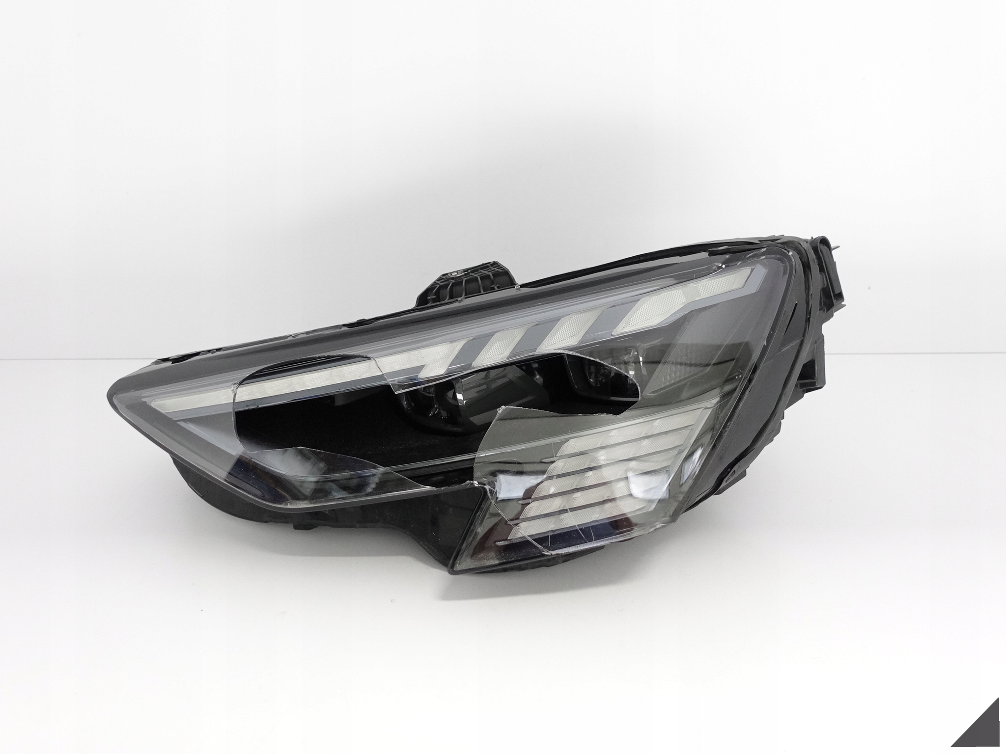 AUDI RS3 A3 S3 8Y0 20- FULL LED MATRIX LAMPA LEWA AUDI RS3 A3 S3 8Y0 20- FULL LED MATRIX LAMPA LEWA