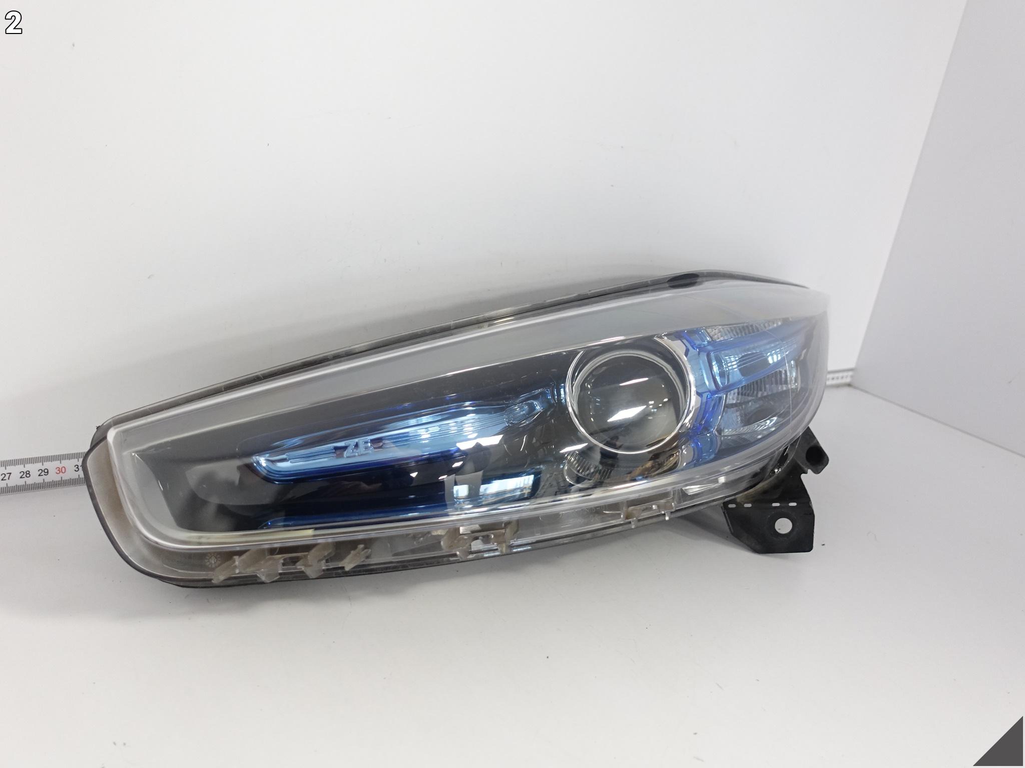 RENAULT ZOE 12-19 LAMPA ZWYKŁA HALOGEN LEWA PRZÓD EUROPA (USZKODZONA) RENAULT ZOE 12-19 LAMPA ZWYKŁA HALOGEN LEWA PRZÓD EUROPA (USZKODZONA) - obrazek 3