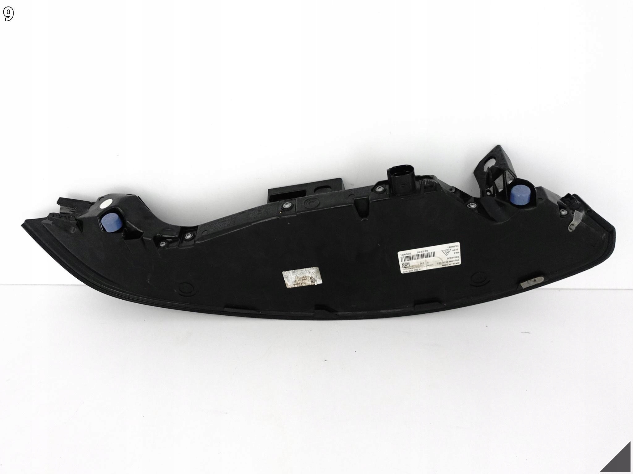 PORSCHE 911 992 19- EXCLUSIVE LAMPA LED PRAWA TYŁ EUROPA CIEMNA / CZARNA PORSCHE 911 992 19- EXCLUSIVE LAMPA LED PRAWA TYŁ EUROPA CIEMNA / CZARNA - obrazek 10