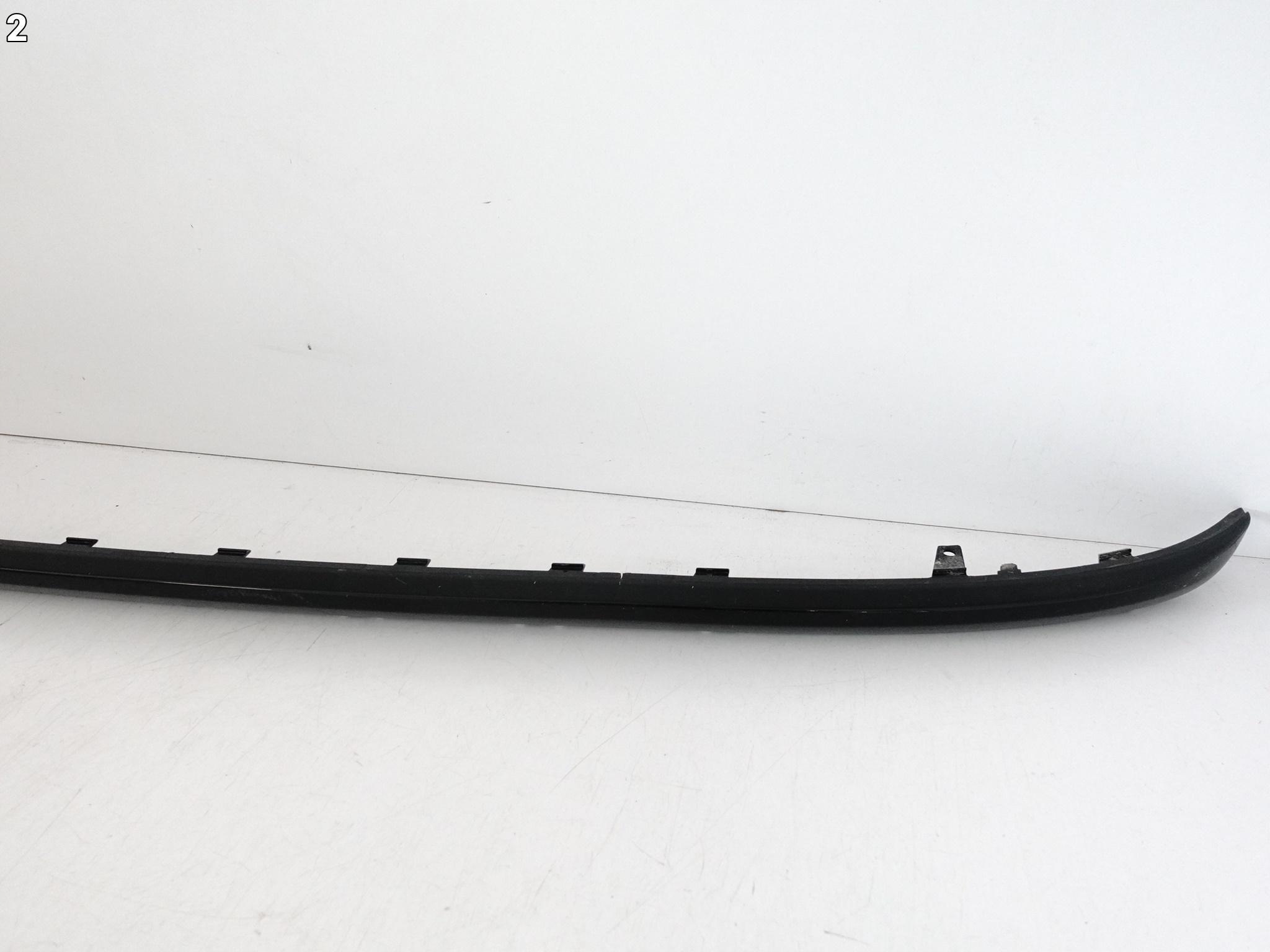 AUDI Q8 S-LINE 4M8 18- ŚRODKOWA LISTWA SPOILER W ZDERZAK TYŁ 4M8807791A Y9B AUDI Q8 S-LINE 4M8 18- ŚRODKOWA LISTWA SPOILER W ZDERZAK TYŁ 4M8807791A Y9B - obrazek 3