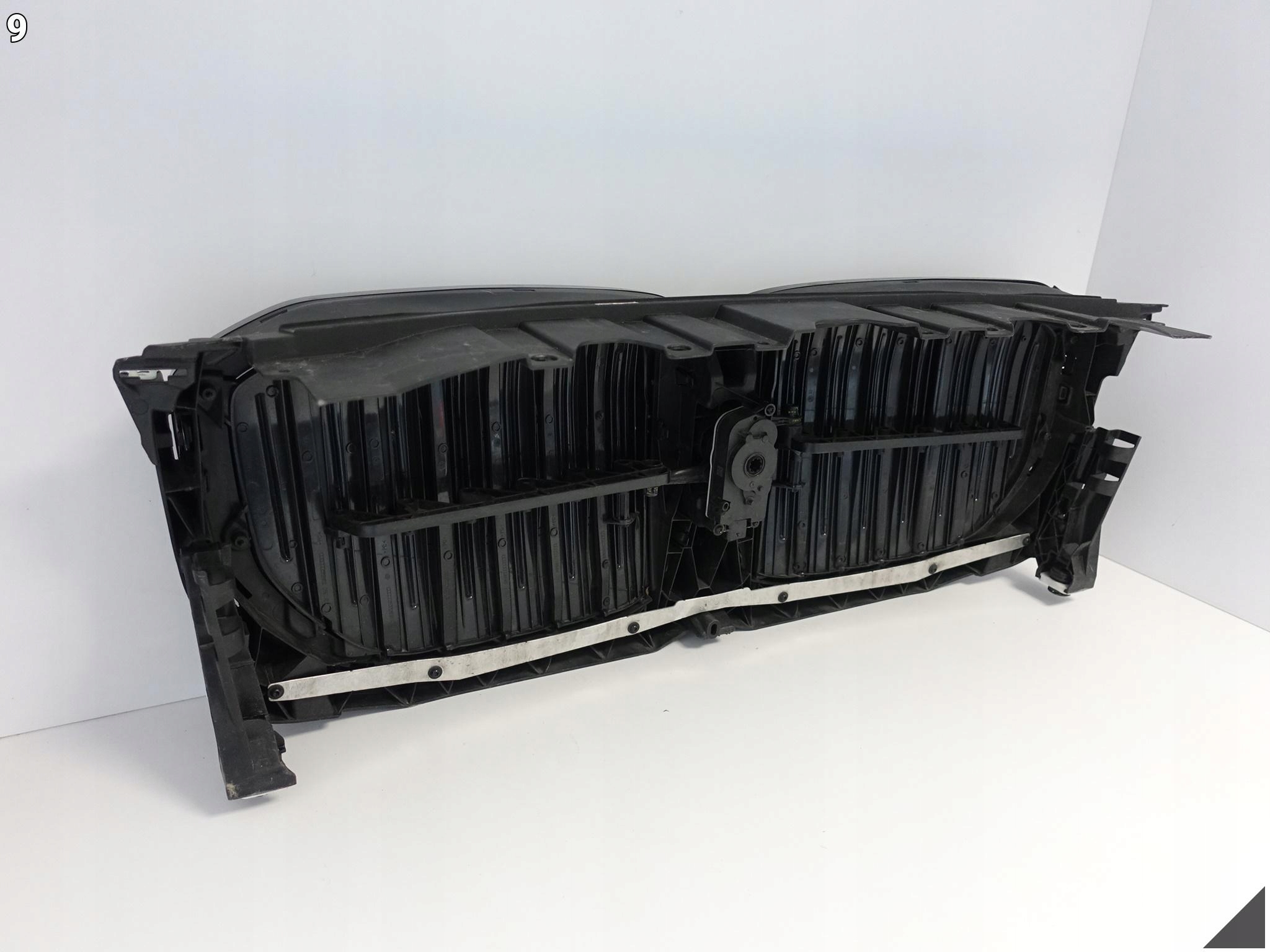 BMW X5 G05 M-PAKIET 18-23 BLACK ŻALUZJA ROLETA + GRILL ATRAPA ZDERZAK PRZÓD BMW X5 G05 M-PAKIET 18-23 BLACK ŻALUZJA ROLETA + GRILL ATRAPA ZDERZAK PRZÓD - obrazek 10