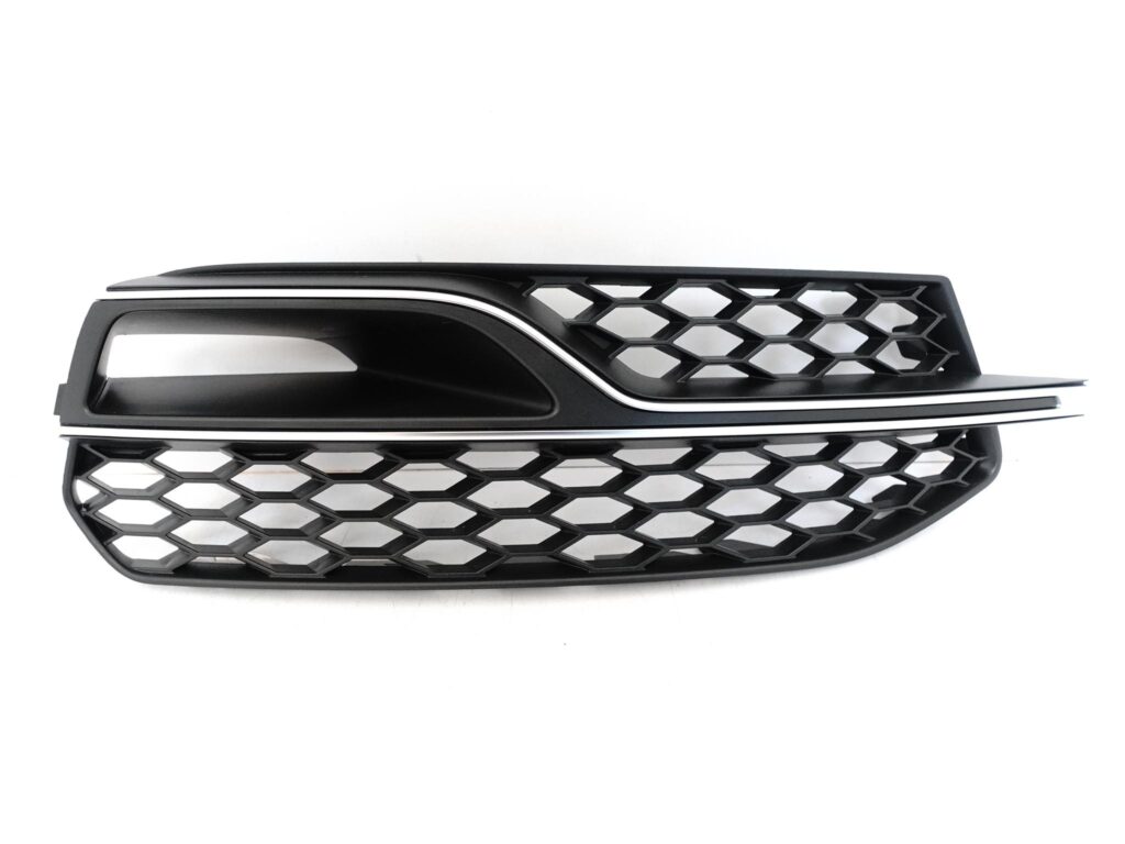 AUDI A3 S3 8V3 12-16 SPORTBACK GRILL ATRAPA KRATKA PRAWA W ZDERZAK PRZÓD AUDI A3 S3 8V3 12-16 SPORTBACK GRILL ATRAPA KRATKA PRAWA W ZDERZAK PRZÓD