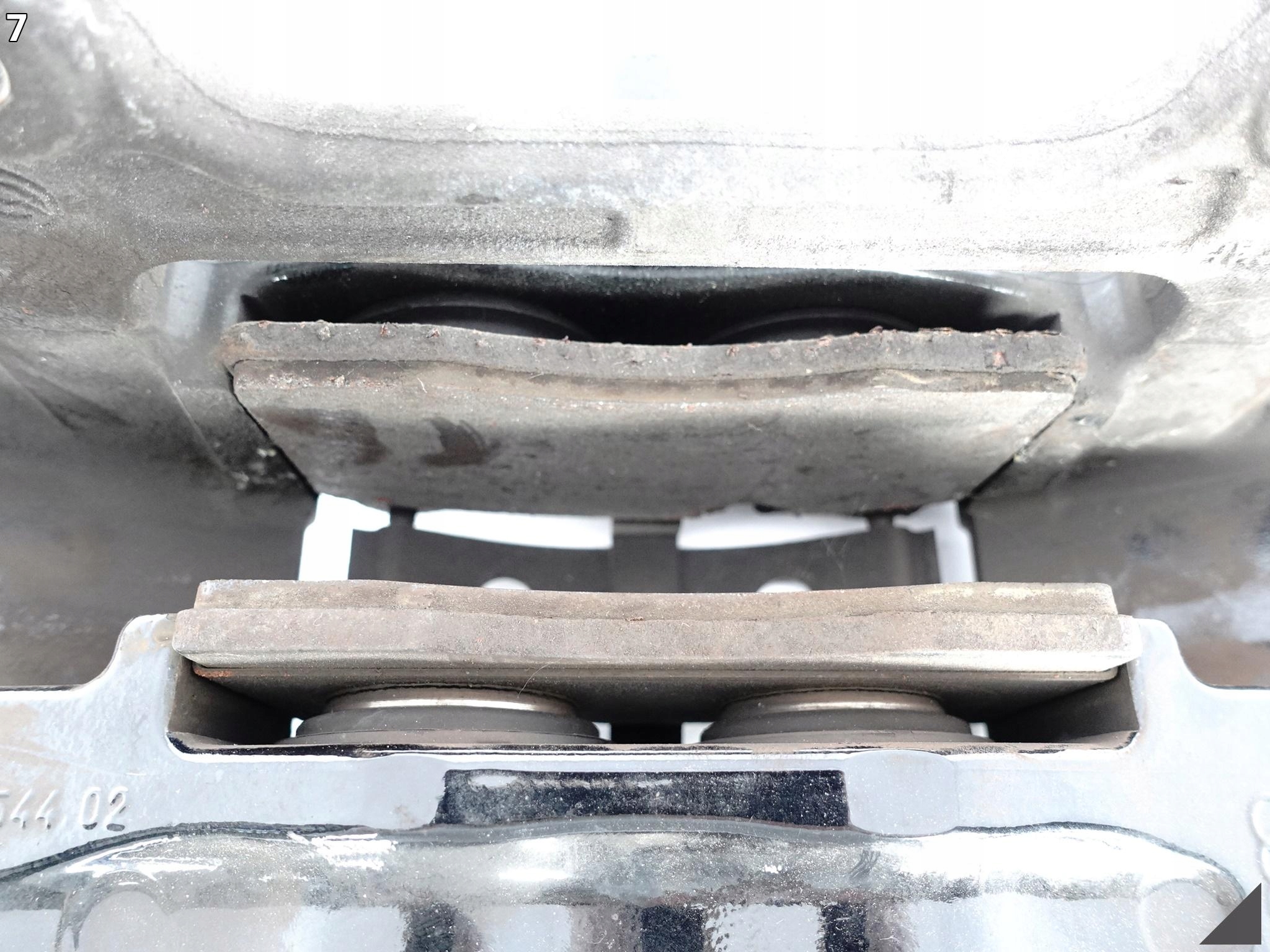 AUDI RS3 8P0 TTRS 8J0 2.5 TFSI ZACISK+KLOCKI PRAWY PRZÓD 20A54402 AUDI RS3 8P0 TTRS 8J0 2.5 TFSI ZACISK+KLOCKI PRAWY PRZÓD 20A54402 - obrazek 8