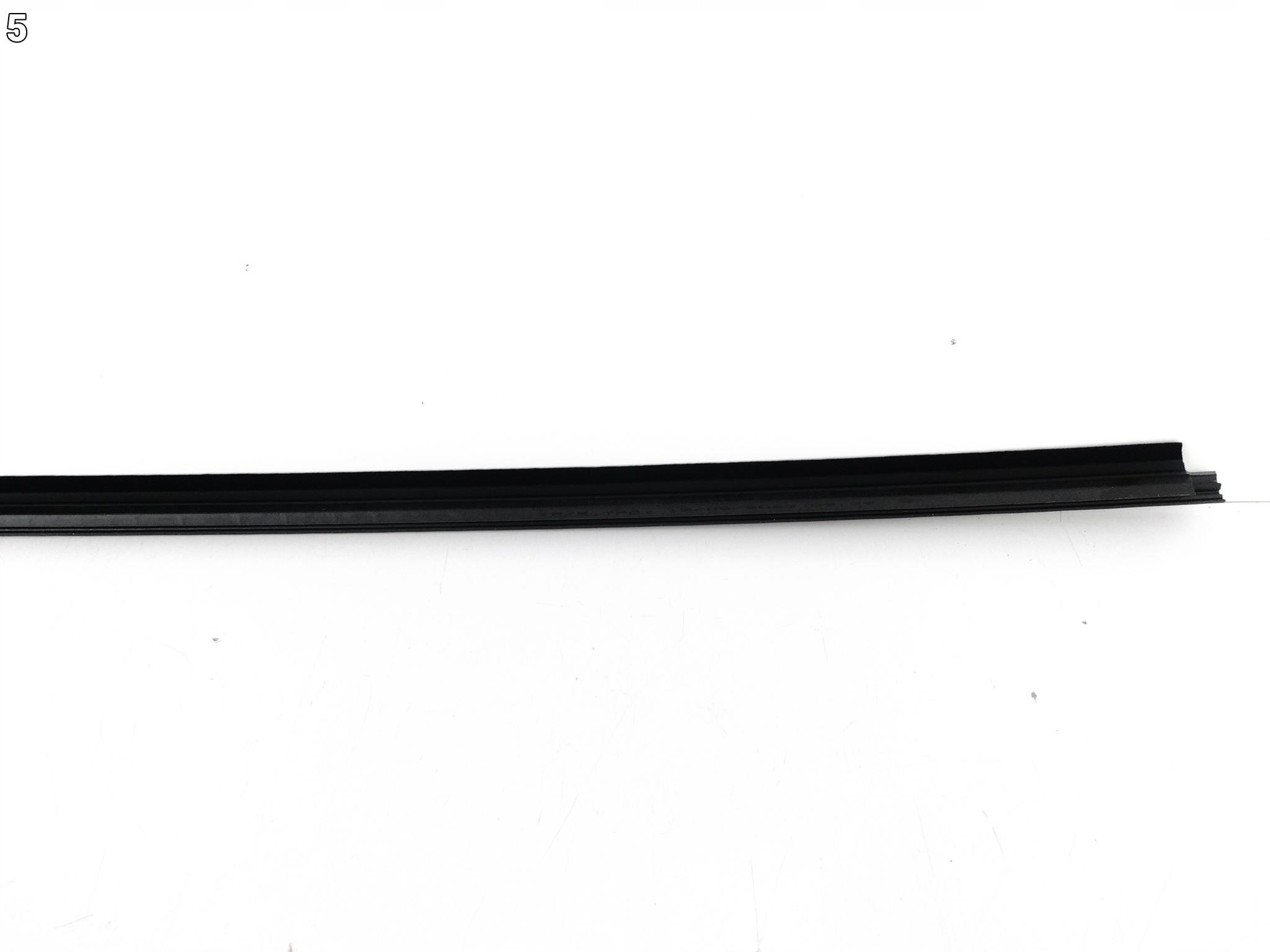 TOYOTA YARIS IV 4 19- LISTWA ZGARNIAJĄCA SZYBY DRZWI LEWA PRZÓD 68210-K0011 TOYOTA YARIS IV 4 19- LISTWA ZGARNIAJĄCA SZYBY DRZWI LEWA PRZÓD 68210-K0011 - obrazek 6