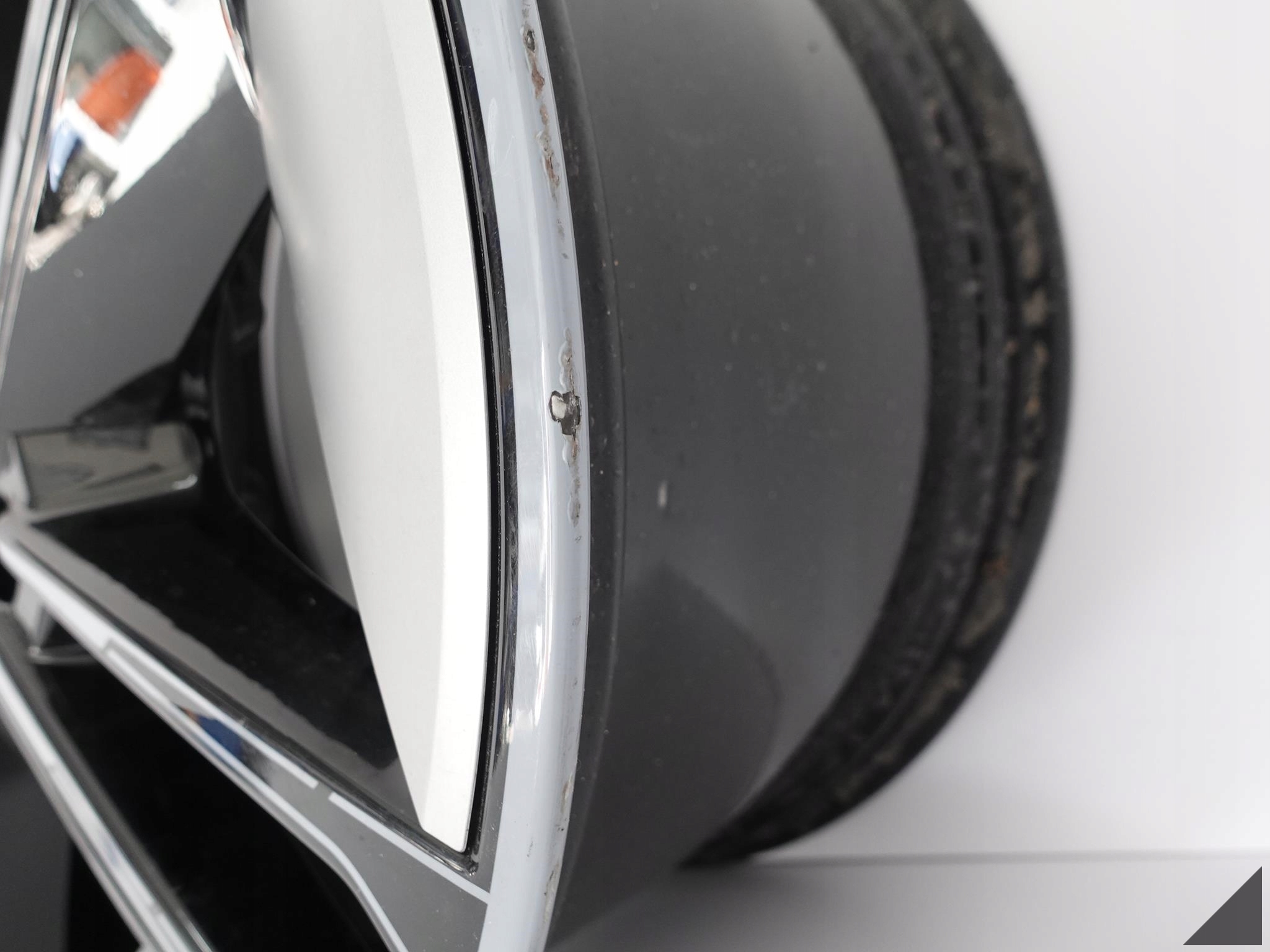 AUDI E-TRON GT RS 4J3 20- FELGA 11,5X21 ET66 5X112 AUDI E-TRON GT RS 4J3 20- FELGA 11,5X21 ET66 5X112 - obrazek 5