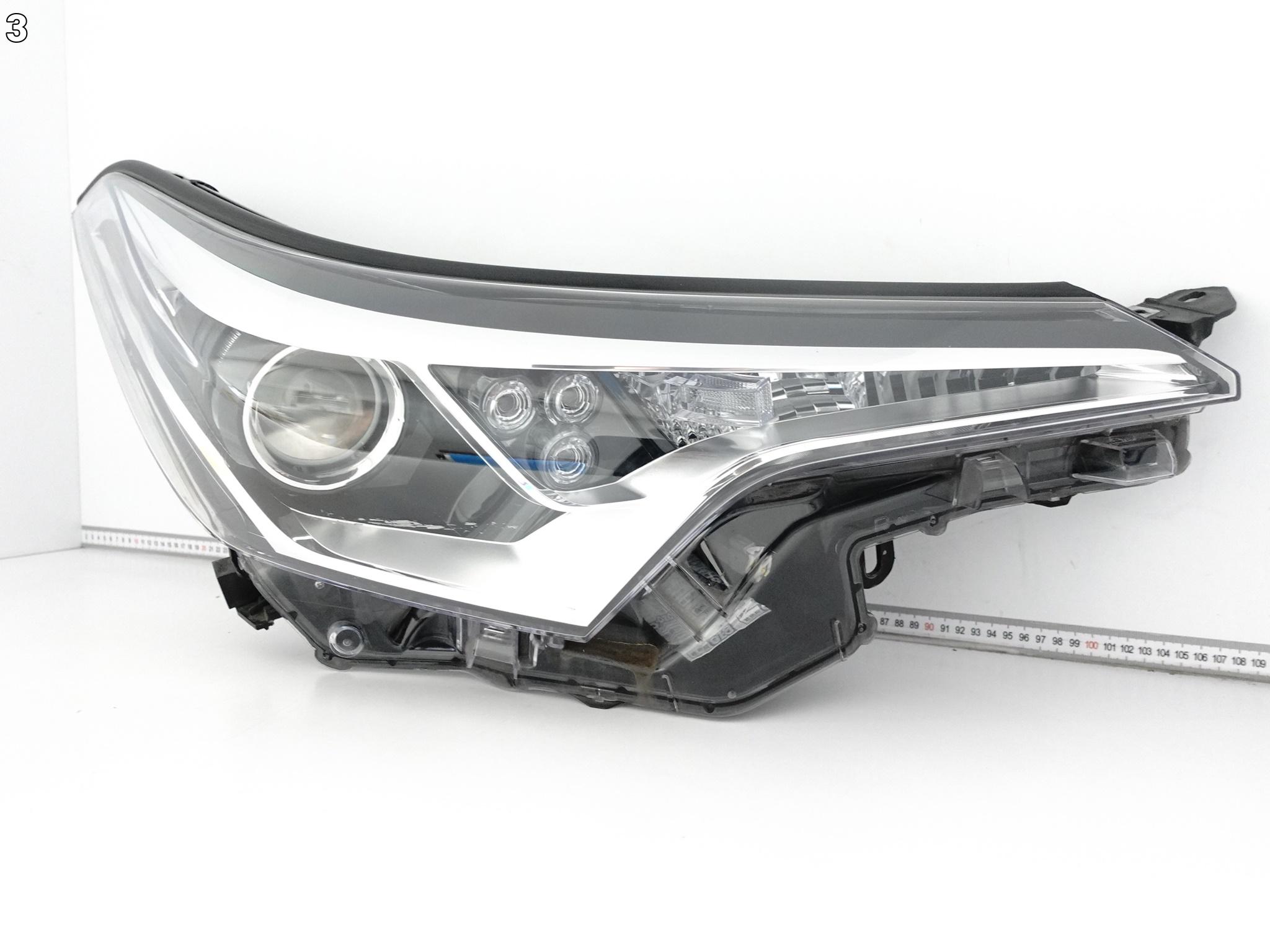 TOYOTA C-HR CHR 16-19 LAMPA PRAWA ZWYKŁA SOCZEWKA + LED EUROPA TOYOTA C-HR CHR 16-19 LAMPA PRAWA ZWYKŁA SOCZEWKA + LED EUROPA - obrazek 4