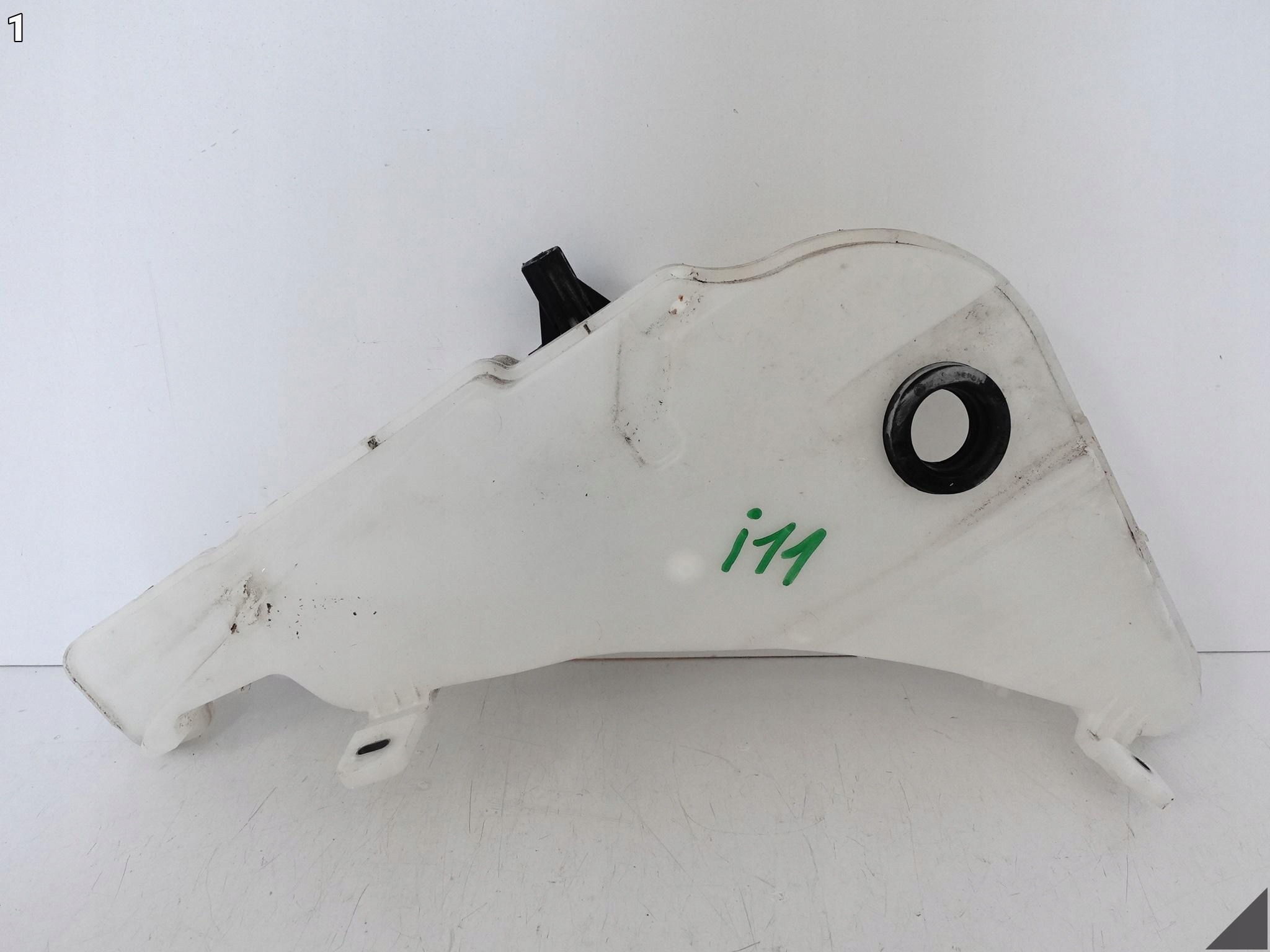 AUDI RS7 S7 A7 4G8 A6 S6 4G0 C7 10-18 ZBIORNICZEK SPRYSKIWACZY 4G8955451J AUDI RS7 S7 A7 4G8 A6 S6 4G0 C7 10-18 ZBIORNICZEK SPRYSKIWACZY 4G8955451J - obrazek 2