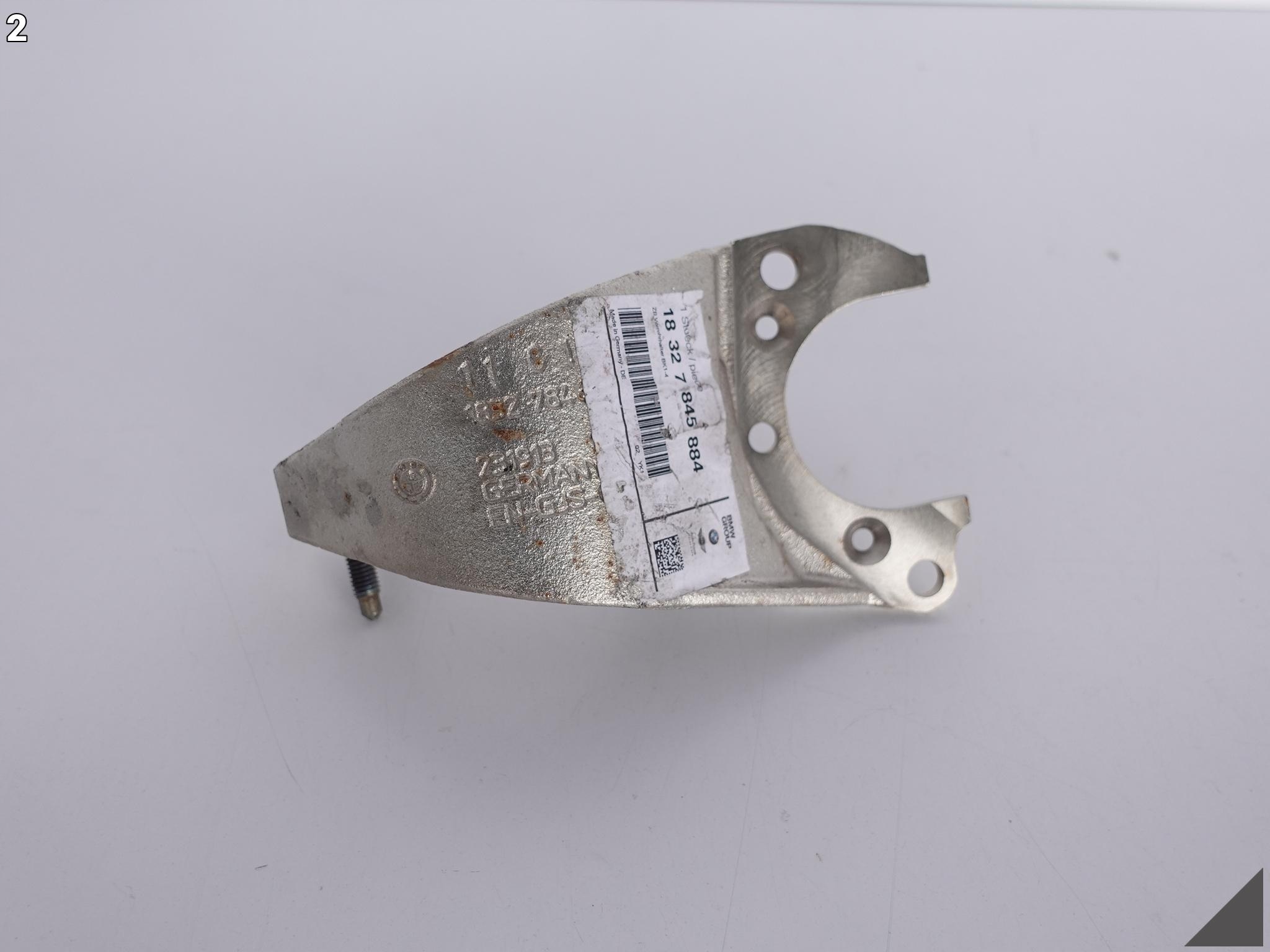BMW M6 F06 F12 F13 M5 F10 WSPORNIK KATALIZATORA BMW M6 F06 F12 F13 M5 F10 WSPORNIK KATALIZATORA - obrazek 3