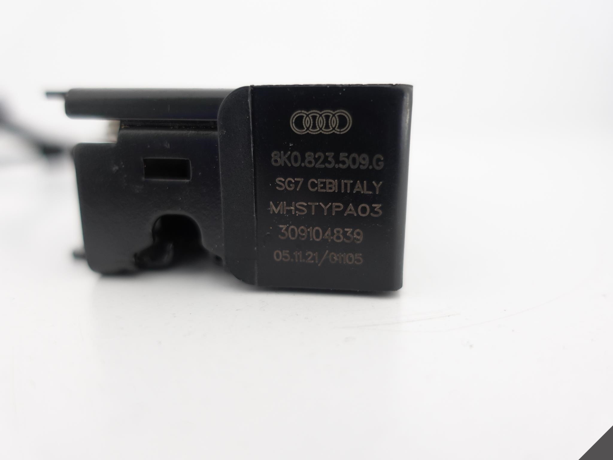 AUDI A4 S4 RS4 8K0 A5 S5 8T0 Q5 8R0 ZAMEK MASKI AUDI A4 S4 RS4 8K0 A5 S5 8T0 Q5 8R0 ZAMEK MASKI - obrazek 5