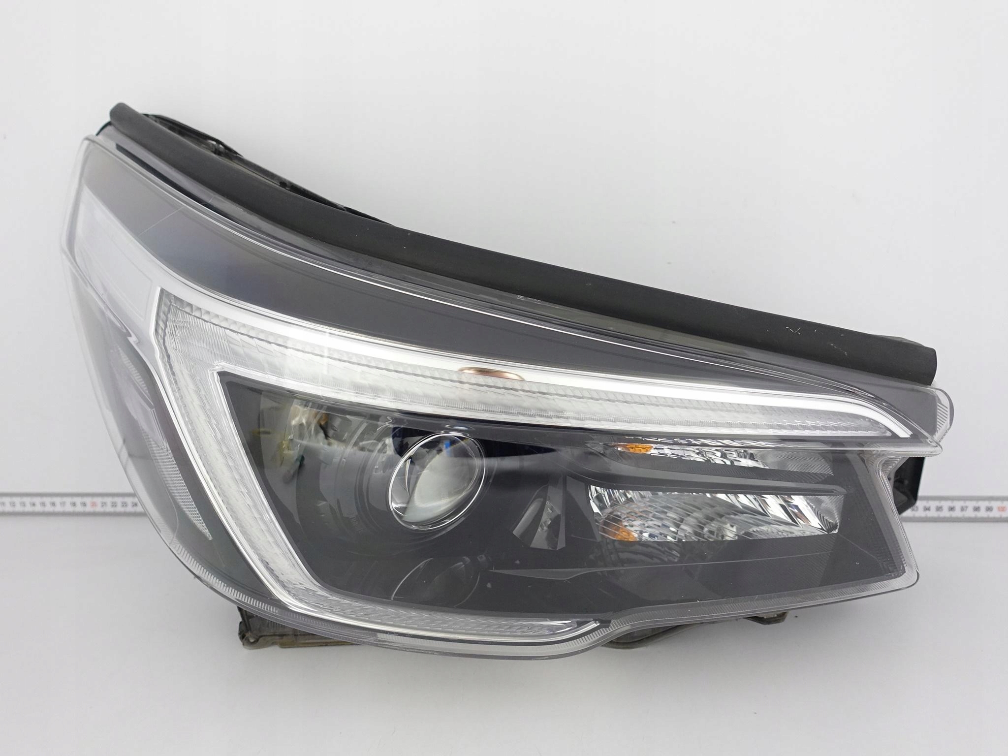 SUBARU FORESTER V 5 SK 18-21 LAMPA FULL LED PRAWA PRZÓD CIEMNA EU SUBARU FORESTER V 5 SK 18-21 LAMPA FULL LED PRAWA PRZÓD CIEMNA EU