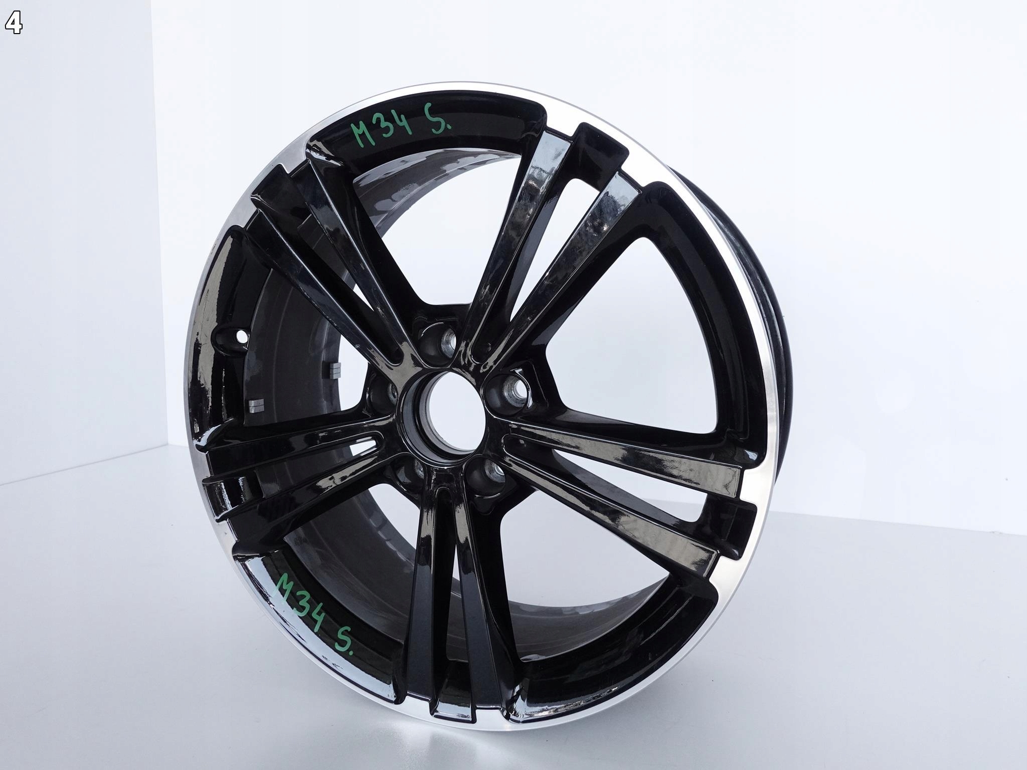MERCEDES A-KLASA W177 FELGA 7,5JX18 ET49 5X112 MERCEDES A-KLASA W177 FELGA 7,5JX18 ET49 5X112 - obrazek 5