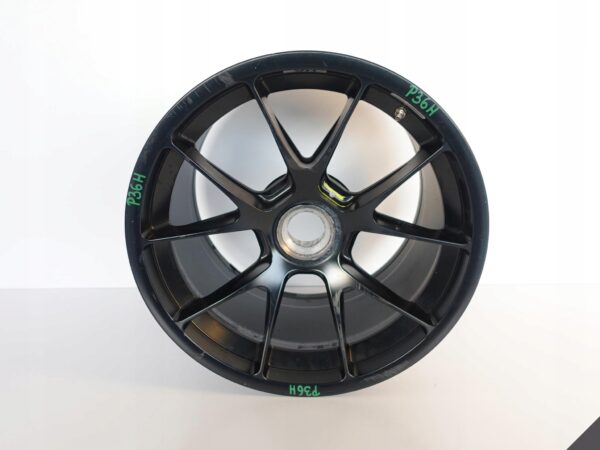 PORSCHE 991 GT3 CUP FELGA 12JX18 ET53 9913621518A PORSCHE 991 GT3 CUP FELGA 12JX18 ET53 9913621518A