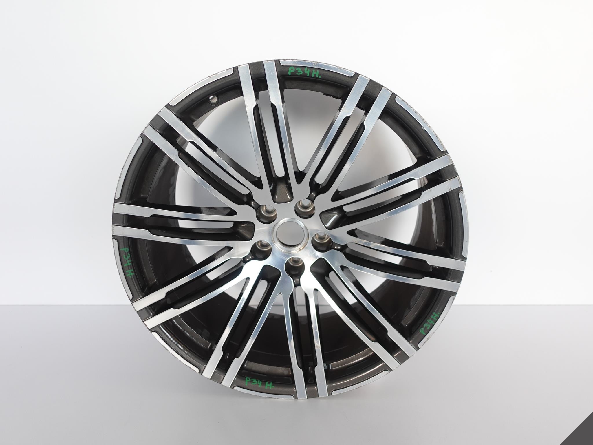 PORSCHE MACAN 95B TURBO III GTS FELGA 10JX21 ET19 PORSCHE MACAN 95B TURBO III GTS FELGA 10JX21 ET19