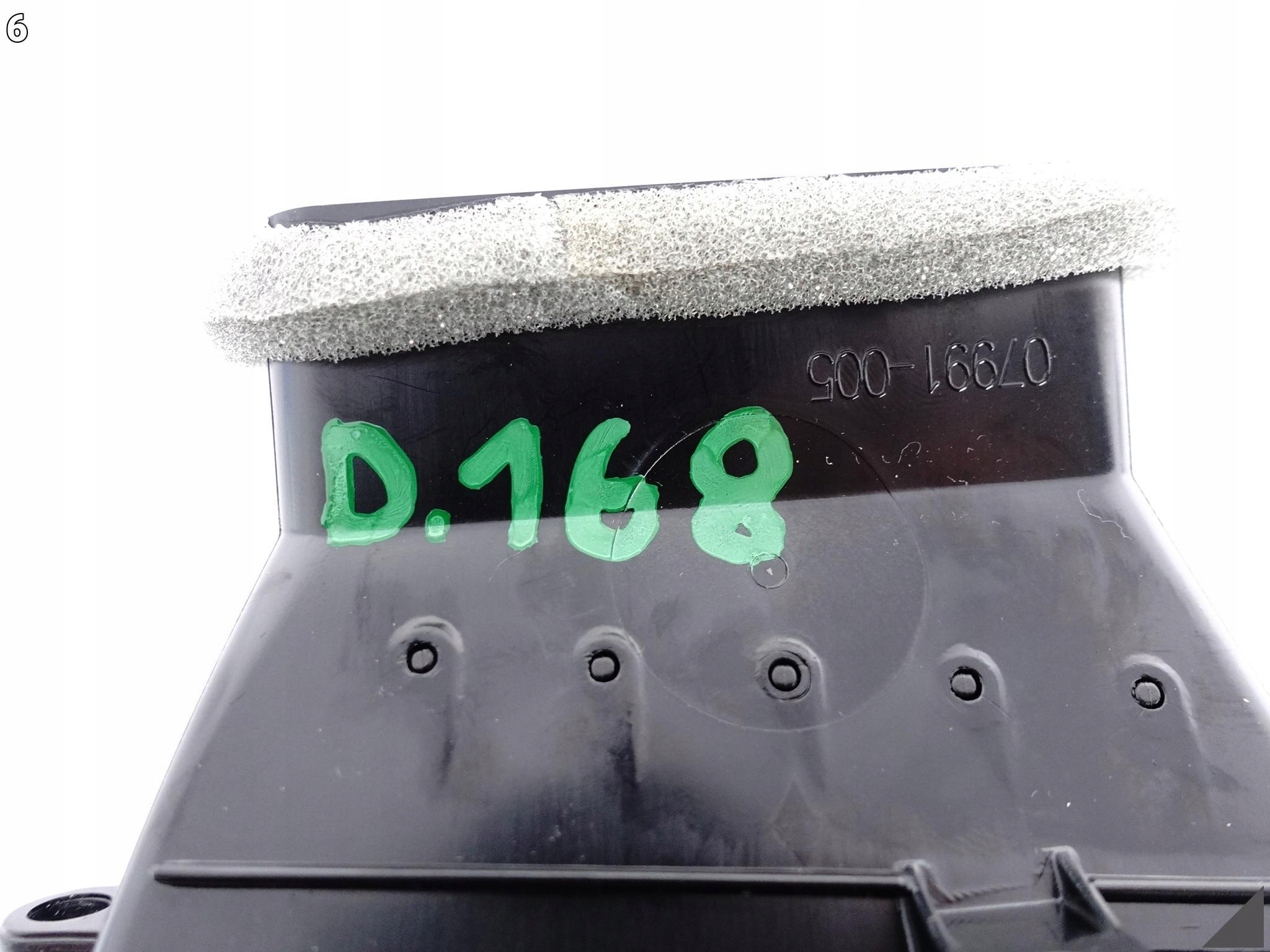 AUDI A8 S8 4H0 4H1 D4 LIFT 13-17 KRATKA NAWIEWU LEWA ŚRODEK CHROM AUDI A8 S8 4H0 4H1 D4 LIFT 13-17 KRATKA NAWIEWU LEWA ŚRODEK CHROM - obrazek 7