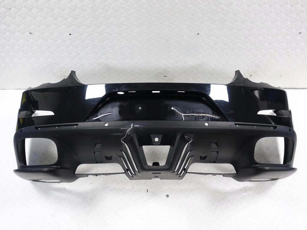 FERRARI GTC4 LUSSO ZDERZAK TYŁ GTC4LUSSO GTC 4 FERRARI GTC4 LUSSO ZDERZAK TYŁ GTC4LUSSO GTC 4