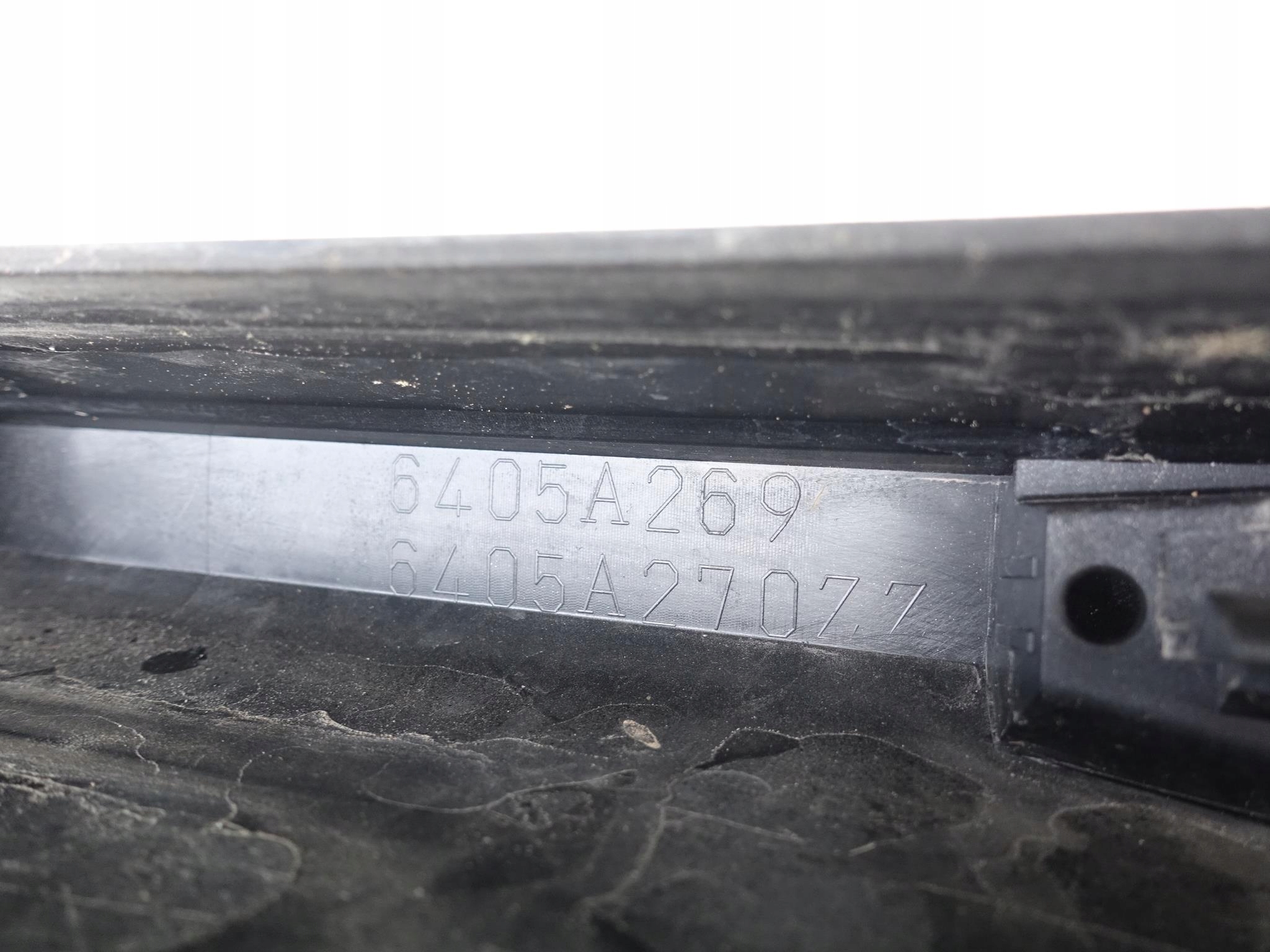 OUTLANDER III LIFT 18-20 SPOILER DOKŁADKA ZDERZAK OUTLANDER III LIFT 18-20 SPOILER DOKŁADKA ZDERZAK - obrazek 10