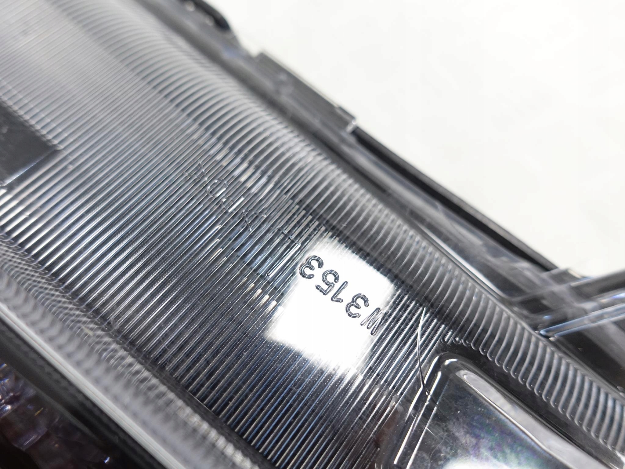 MITSUBISHI ECLIPSE CROSS 18- ZWYKŁA + LED LEWA EU LAMPA MITSUBISHI ECLIPSE CROSS 18- ZWYKŁA + LED LEWA EU LAMPA - obrazek 11