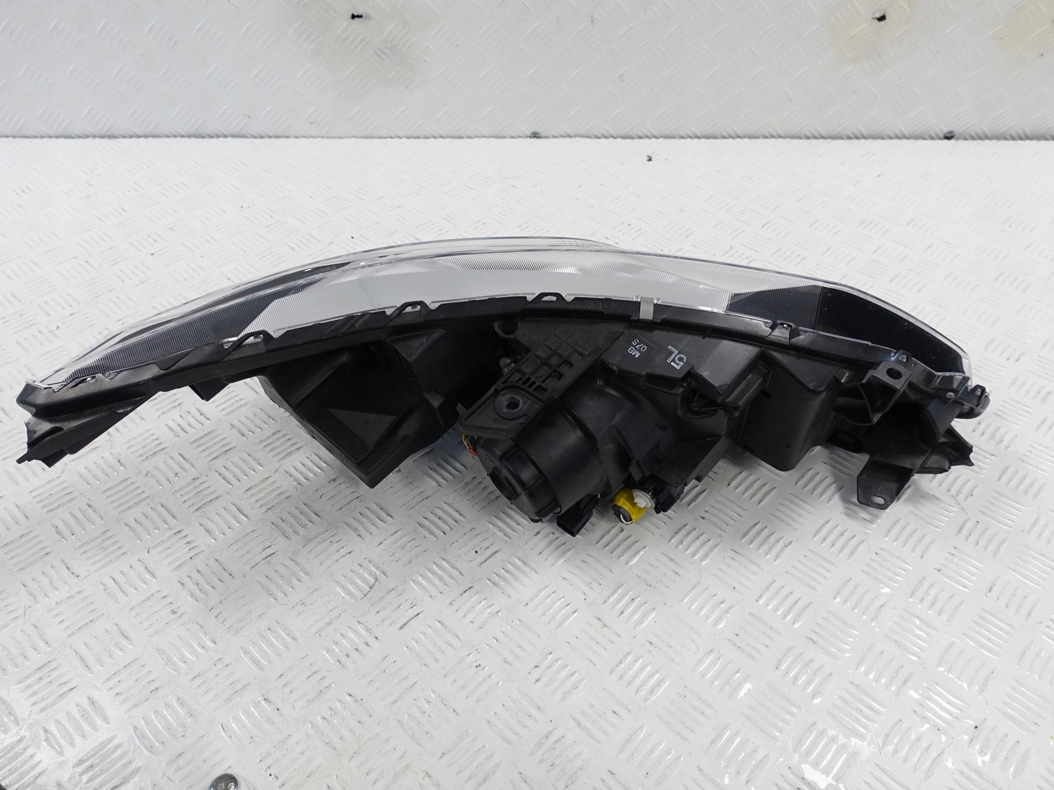 MITSUBISHI ECLIPSE CROSS 18- ZWYKŁA + LED LEWA EU LAMPA MITSUBISHI ECLIPSE CROSS 18- ZWYKŁA + LED LEWA EU LAMPA - obrazek 5