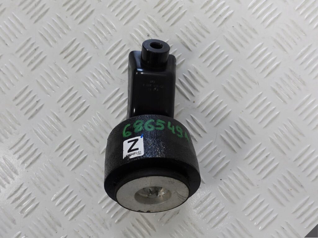 BMW 3 F30 F31 MOCOWANIE TŁUMIK DRGAŃ WÓZEK TYŁ BMW 3 F30 F31 MOCOWANIE TŁUMIK DRGAŃ WÓZEK TYŁ
