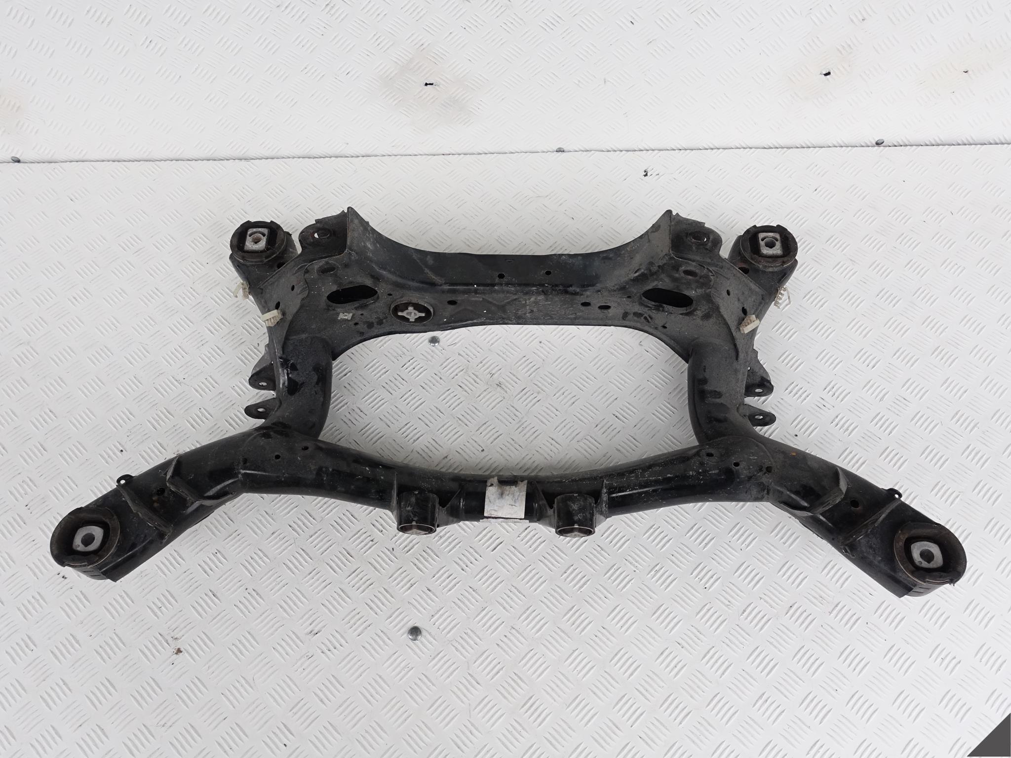 BMW F31 F33 F36 WÓZEK SANKI BELKA TYŁ 6792507 BMW F31 F33 F36 WÓZEK SANKI BELKA TYŁ 6792507