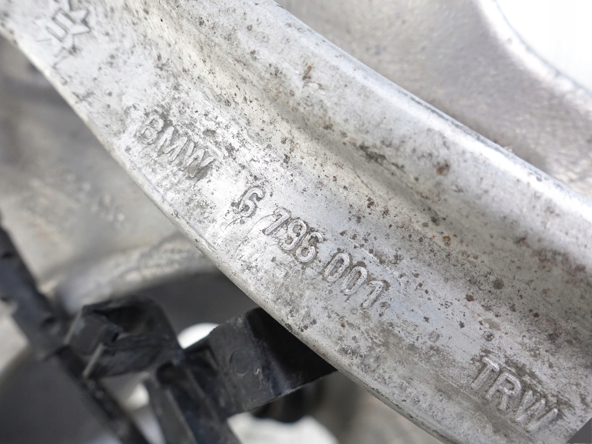 BMW X6M F86 X5M F85 ZWROTNICA WAHACZ LEWA TYŁ BMW X6M F86 X5M F85 ZWROTNICA WAHACZ LEWA TYŁ - obrazek 5
