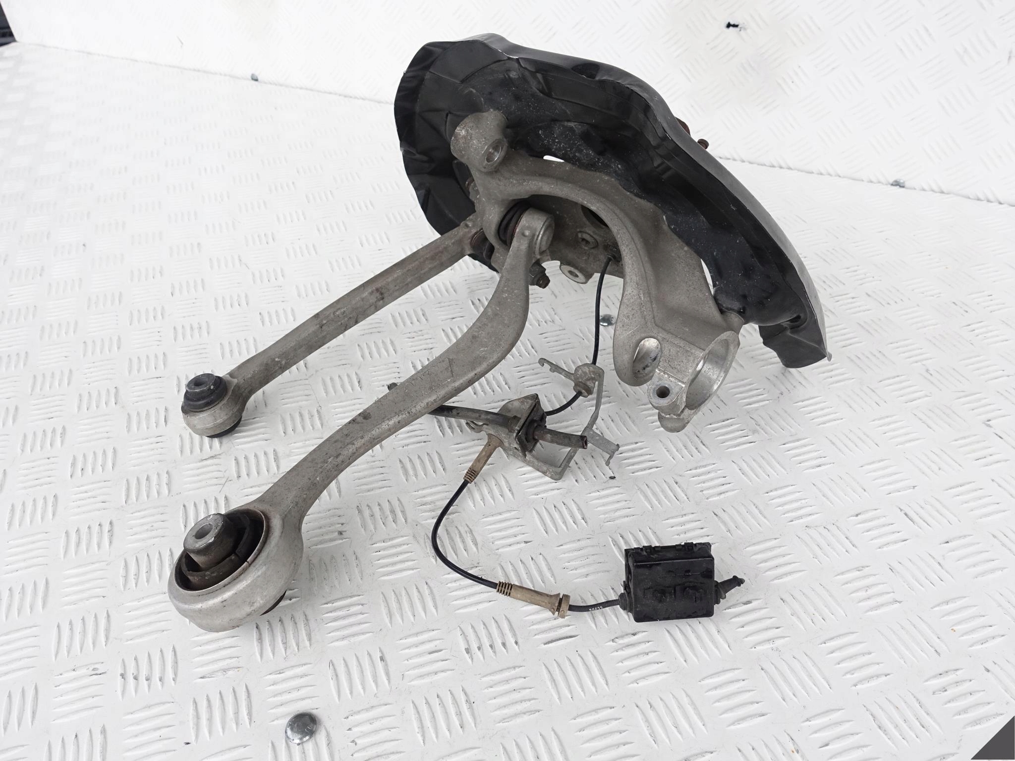 M3 F80 M4 F82 M2 F87 ZWROTNICA WAHACZ PRAWY PRZÓD M3 F80 M4 F82 M2 F87 ZWROTNICA WAHACZ PRAWY PRZÓD - obrazek 5