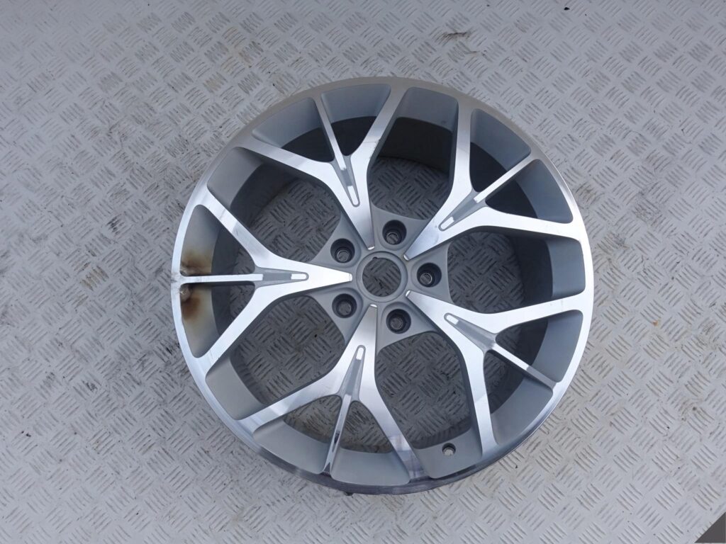 ASTON MARTIN DB11 FELGA 9Jx20 ET48 5×128 ASTON MARTIN DB11 FELGA 9Jx20 ET48 5x128