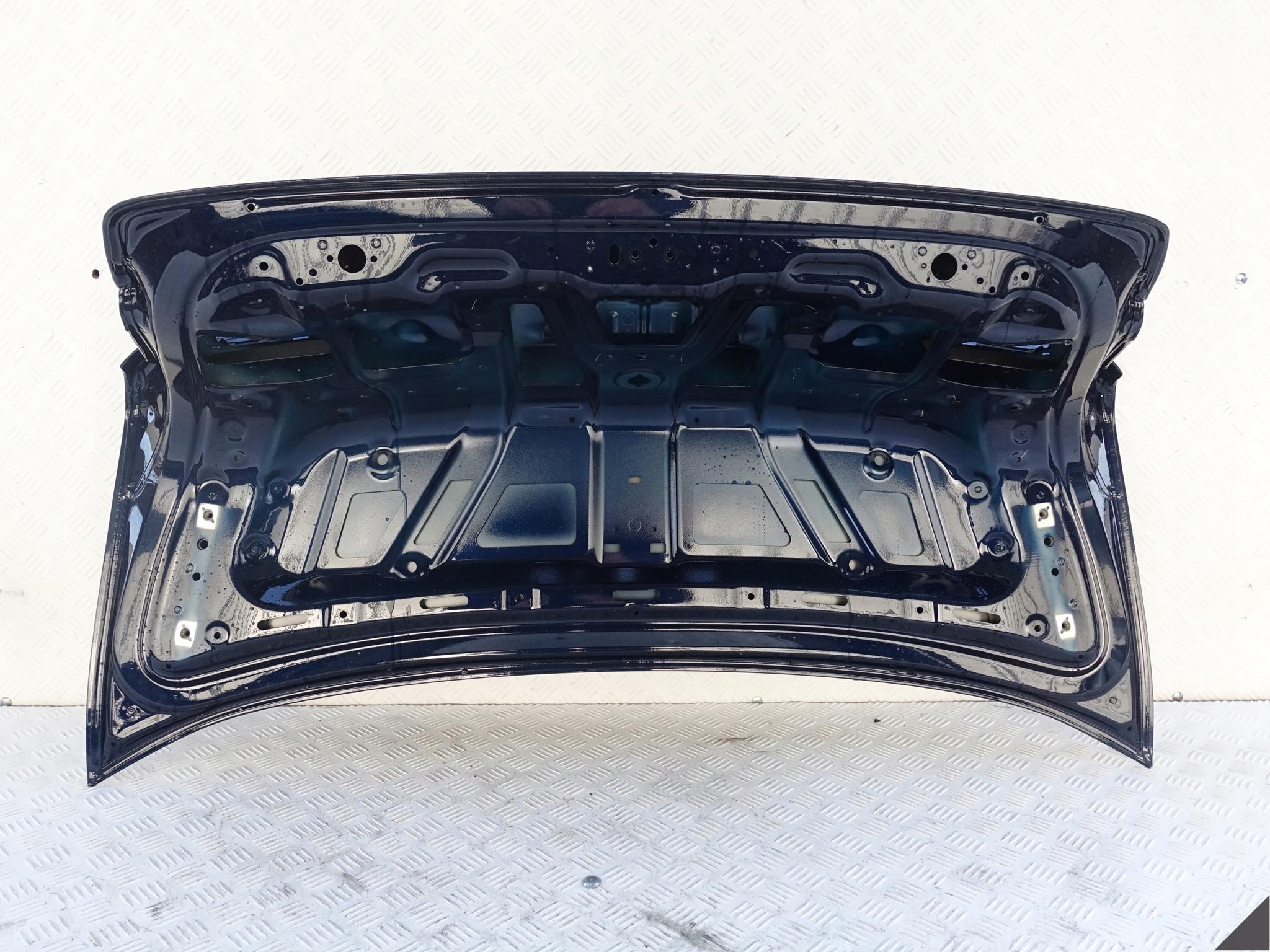 BMW 5 G30 M5 F90 SEDAN POKRYWA BAGAŻNIKA TYŁ BMW 5 G30 M5 F90 SEDAN POKRYWA BAGAŻNIKA TYŁ - obrazek 11