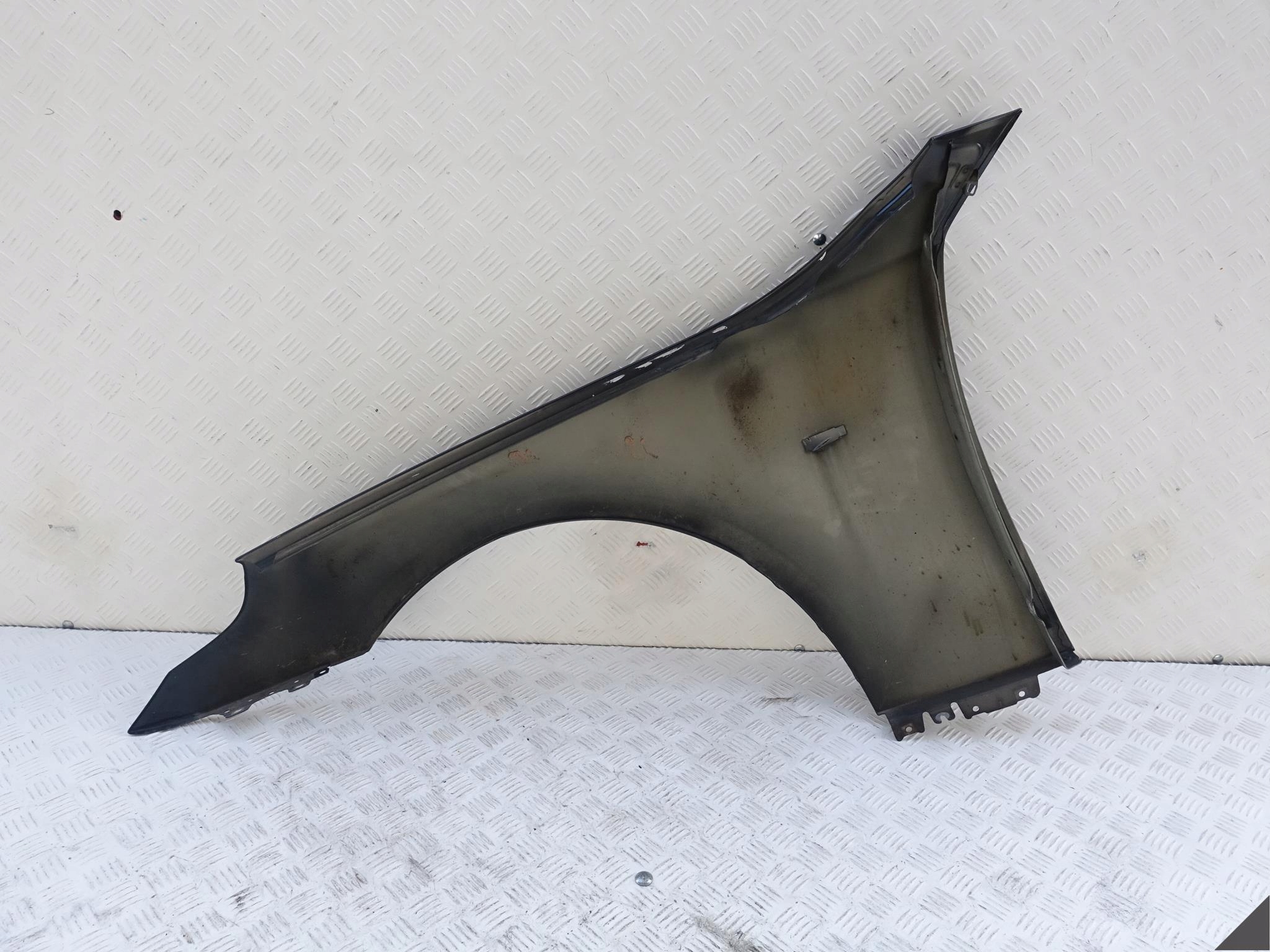BMW 5 E60 E61 03-10 BŁOTNIK PRAWY PRZÓD BMW 5 E60 E61 03-10 BŁOTNIK PRAWY PRZÓD - obrazek 9