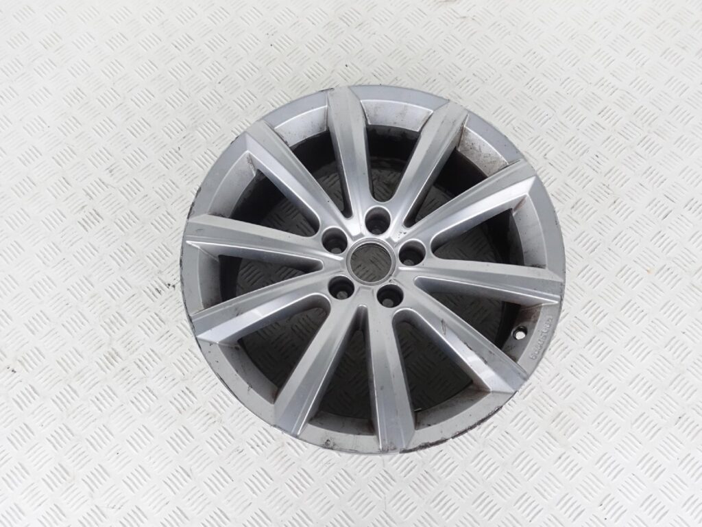 VW TOUAREG 760 III 8×18 ET25 5×112 760071498 VW TOUAREG 760 III 8x18 ET25 5x112 760071498