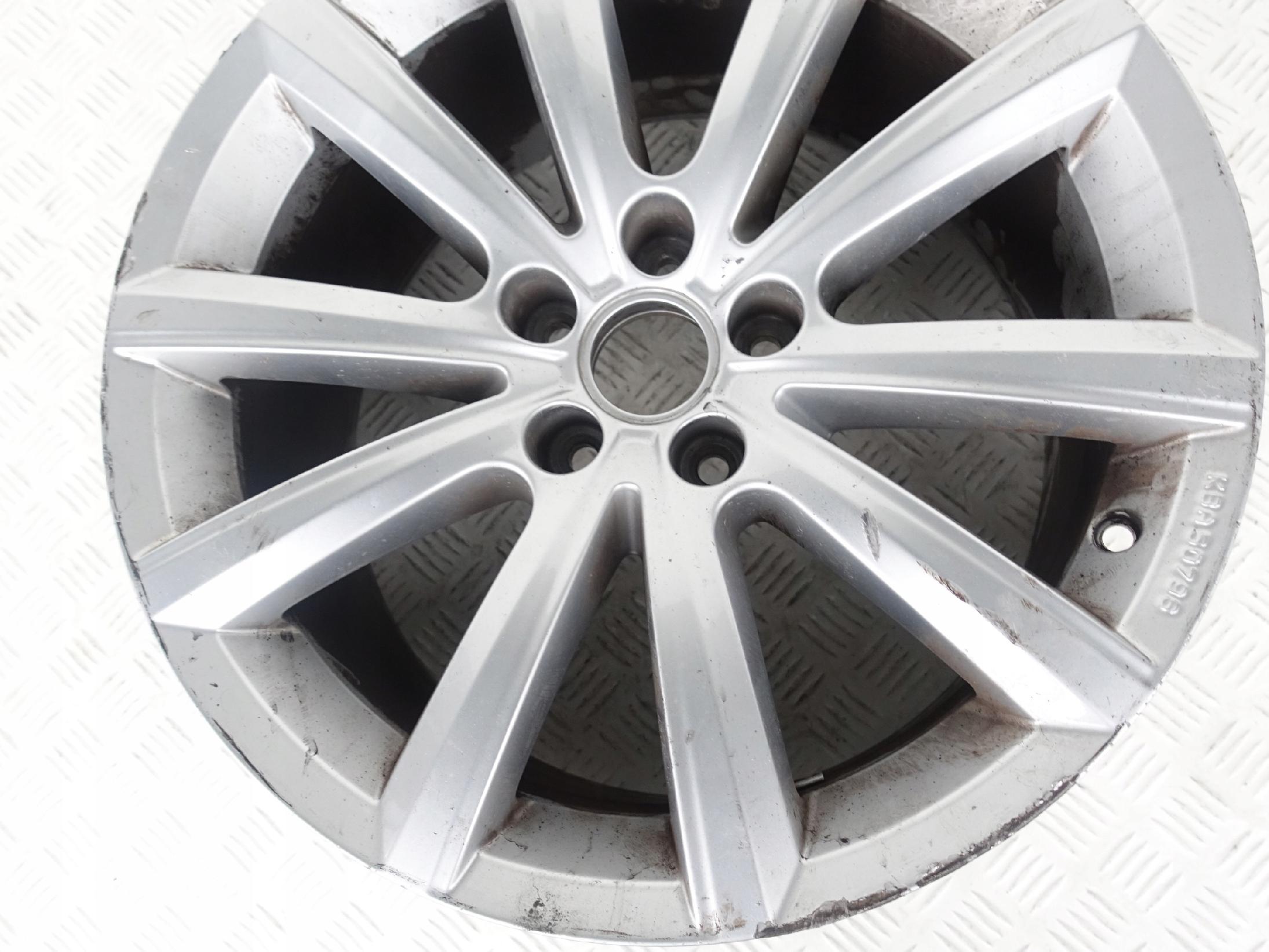 VW TOUAREG 760 III 8×18 ET25 5×112 760071498 VW TOUAREG 760 III 8x18 ET25 5x112 760071498 - obrazek 6