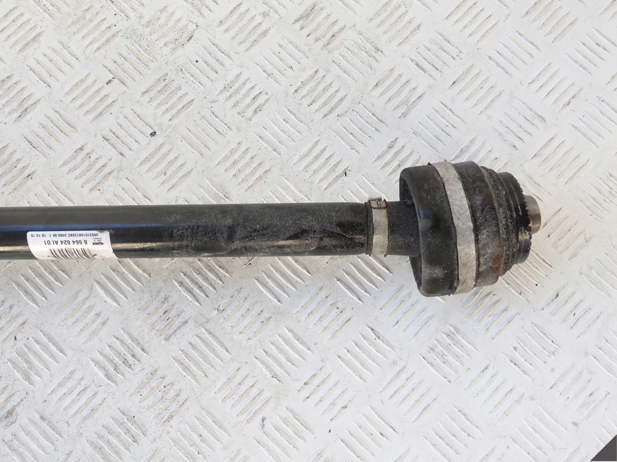 BMW 5 G30 40i SEDAN PÓŁOŚ PRAWA TYŁ 8664624 BMW 5 G30 40i SEDAN PÓŁOŚ PRAWA TYŁ 8664624 - obrazek 2