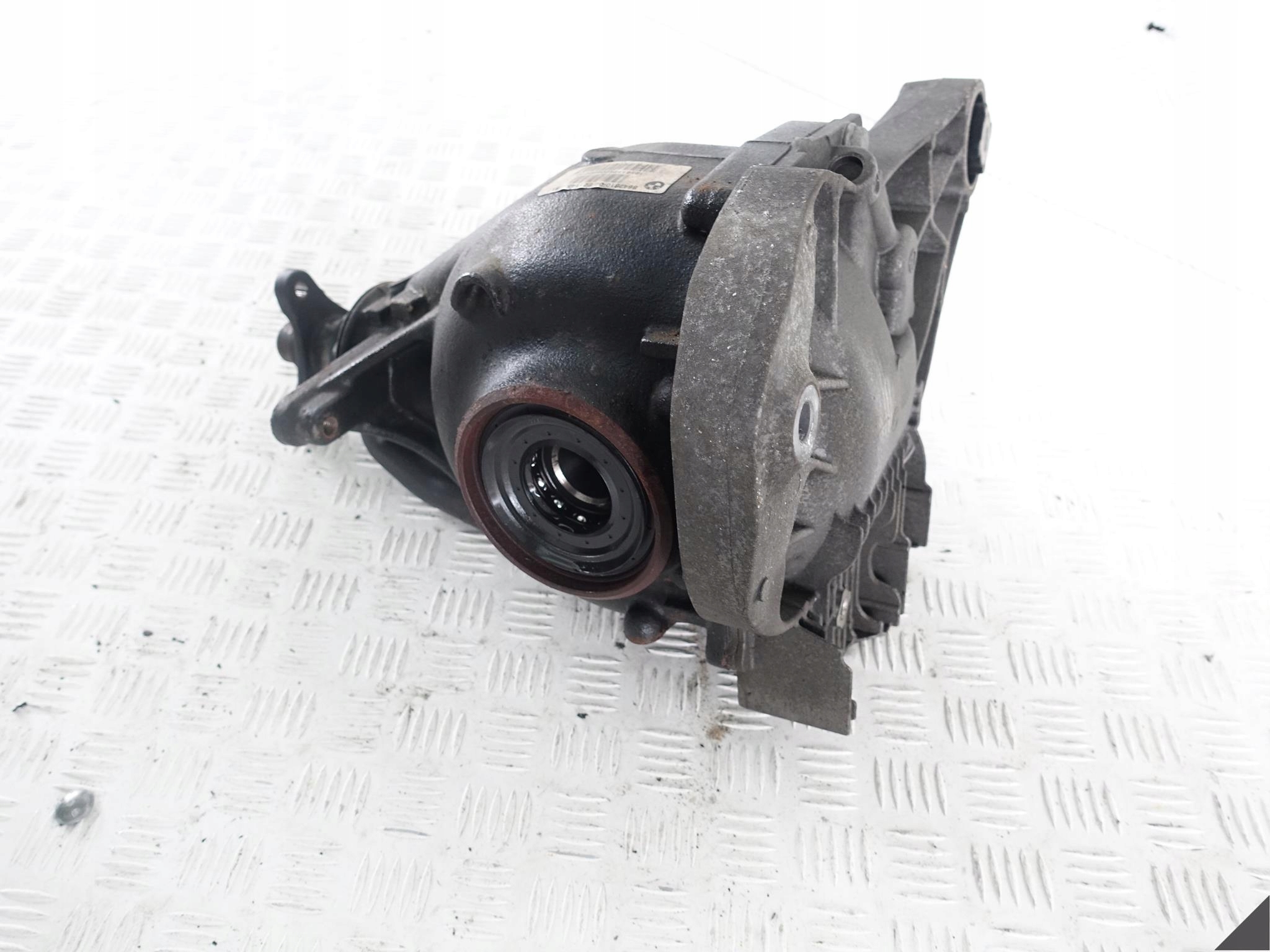 BMW 7 G12 G11 5 G30 2.81 MOST DYFER TYŁ 8642810 BMW 7 G12 G11 5 G30 2.81 MOST DYFER TYŁ 8642810 - obrazek 3