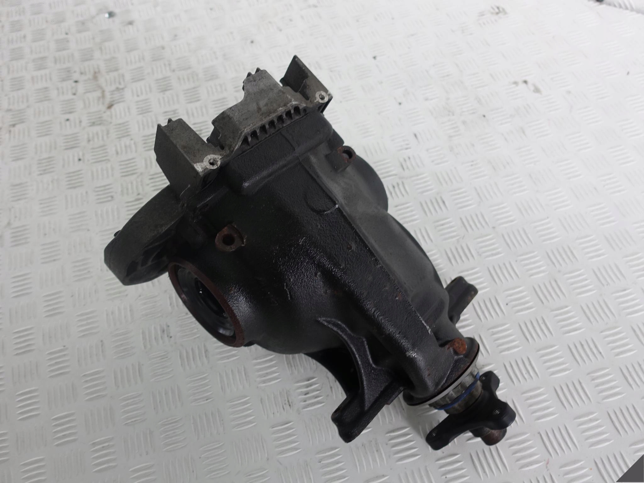 BMW 7 G12 G11 5 G30 2.81 MOST DYFER TYŁ 8642810 BMW 7 G12 G11 5 G30 2.81 MOST DYFER TYŁ 8642810 - obrazek 7