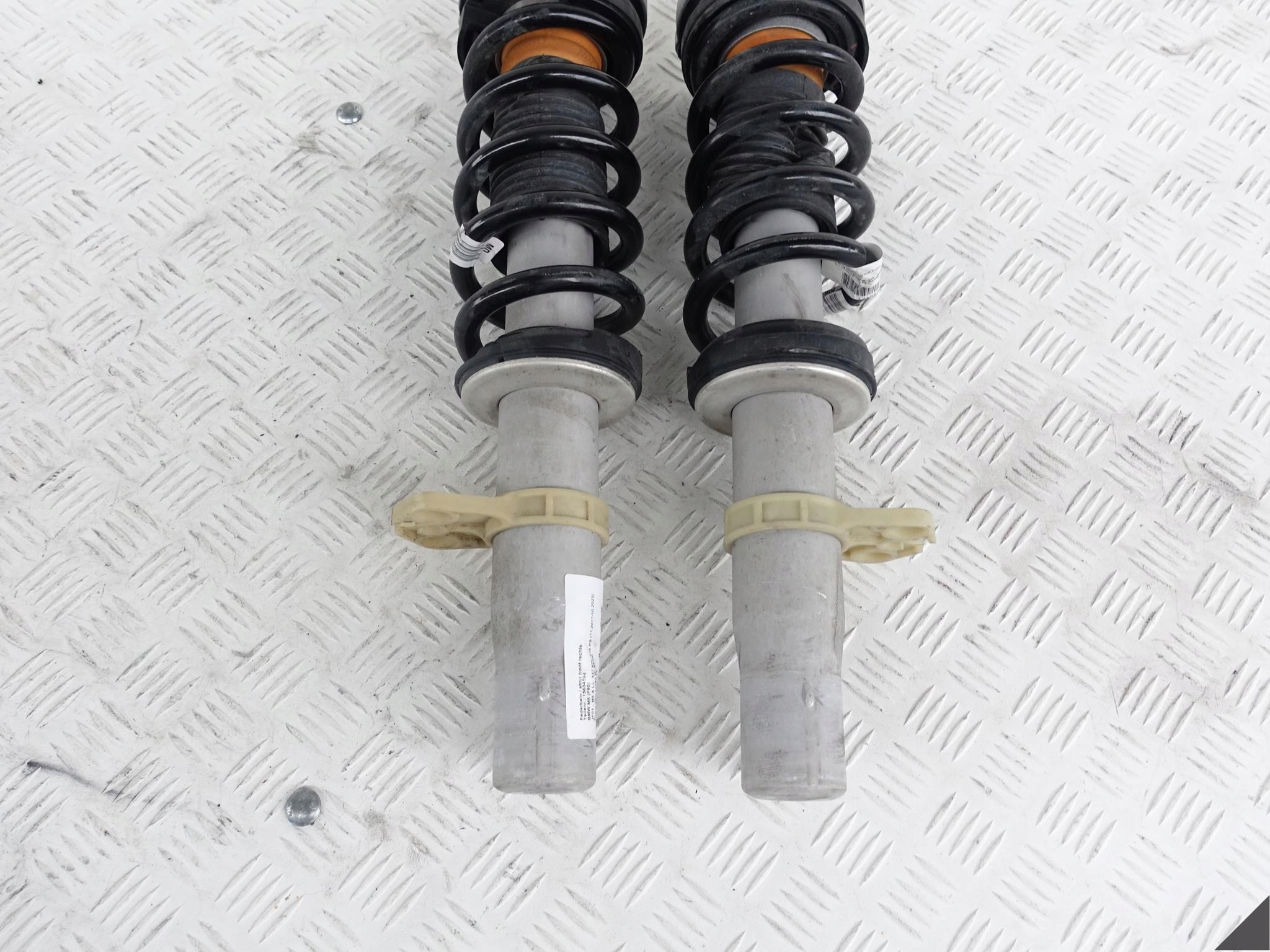 BMW M5 F90 M-POWER EDC PRZÓD L LUB P BMW M5 F90 M-POWER EDC PRZÓD L LUB P - obrazek 3