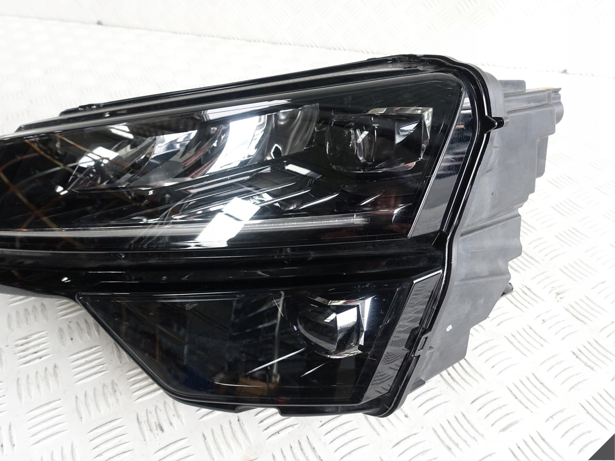 SKODA KAROQ 57B FULL LED LEWA PRZÓD EU KOMPLETNY LAMPA SKODA KAROQ 57B FULL LED LEWA PRZÓD EU KOMPLETNY LAMPA - obrazek 4