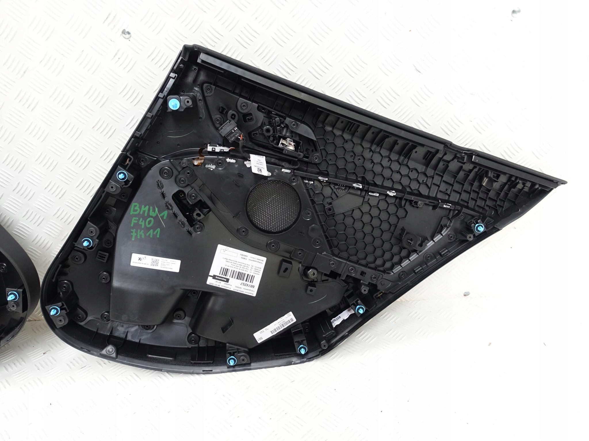 BMW 1 F40 PRAWA LEWA TYŁ TAPICERKA SKÓRA KOMPLET BMW 1 F40 PRAWA LEWA TYŁ TAPICERKA SKÓRA KOMPLET - obrazek 8