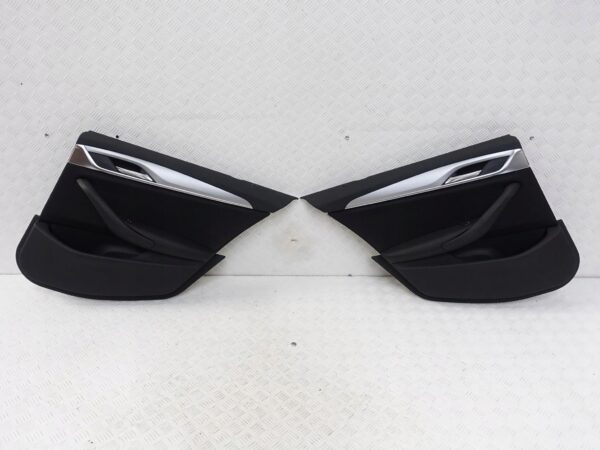 BMW 5 G30 G31 PRAWA LEWA TYŁ TAPICERKA SKÓRA BMW 5 G30 G31 PRAWA LEWA TYŁ TAPICERKA SKÓRA