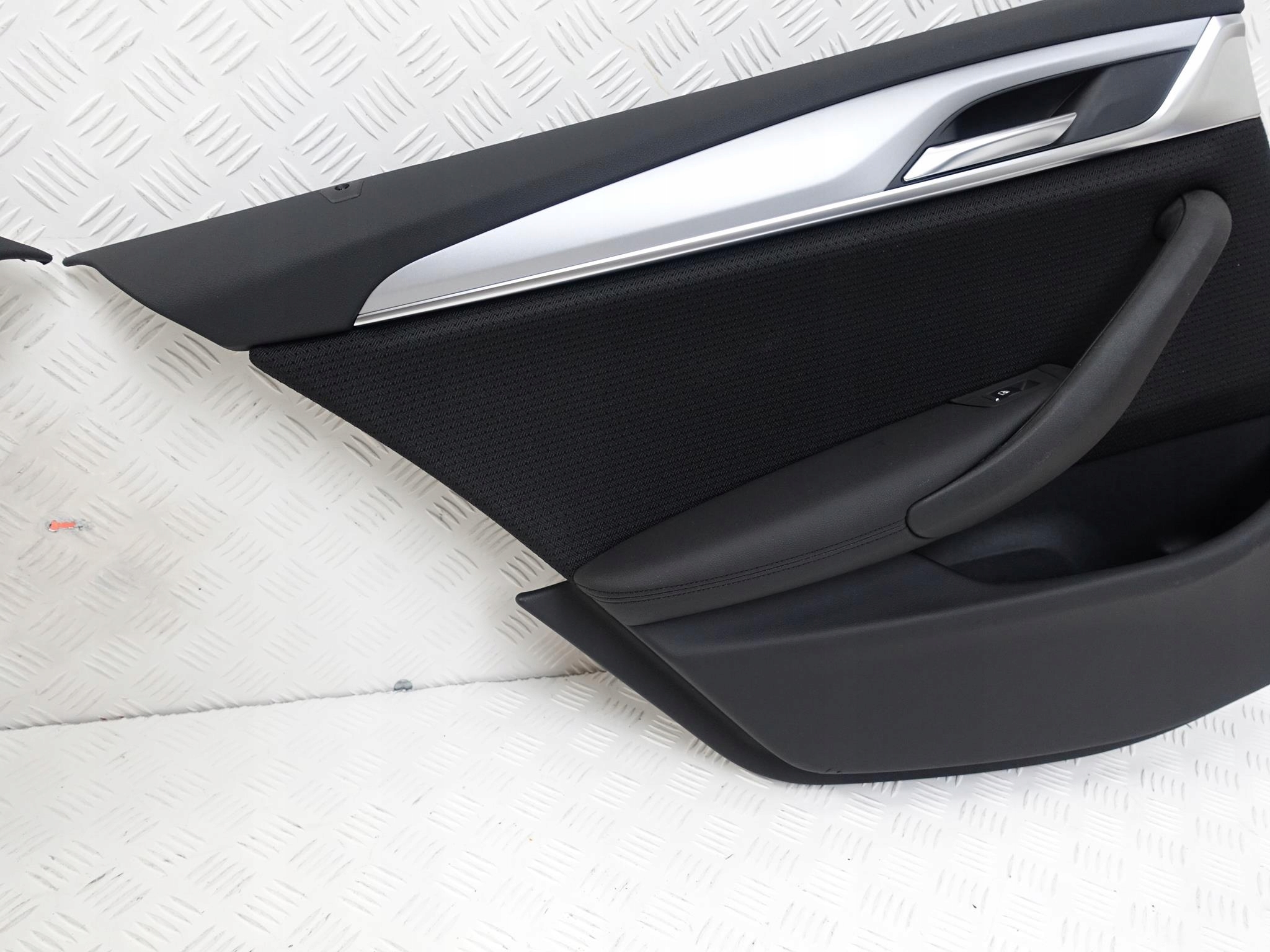 BMW 5 G30 G31 PRAWA LEWA TYŁ TAPICERKA SKÓRA BMW 5 G30 G31 PRAWA LEWA TYŁ TAPICERKA SKÓRA - obrazek 6