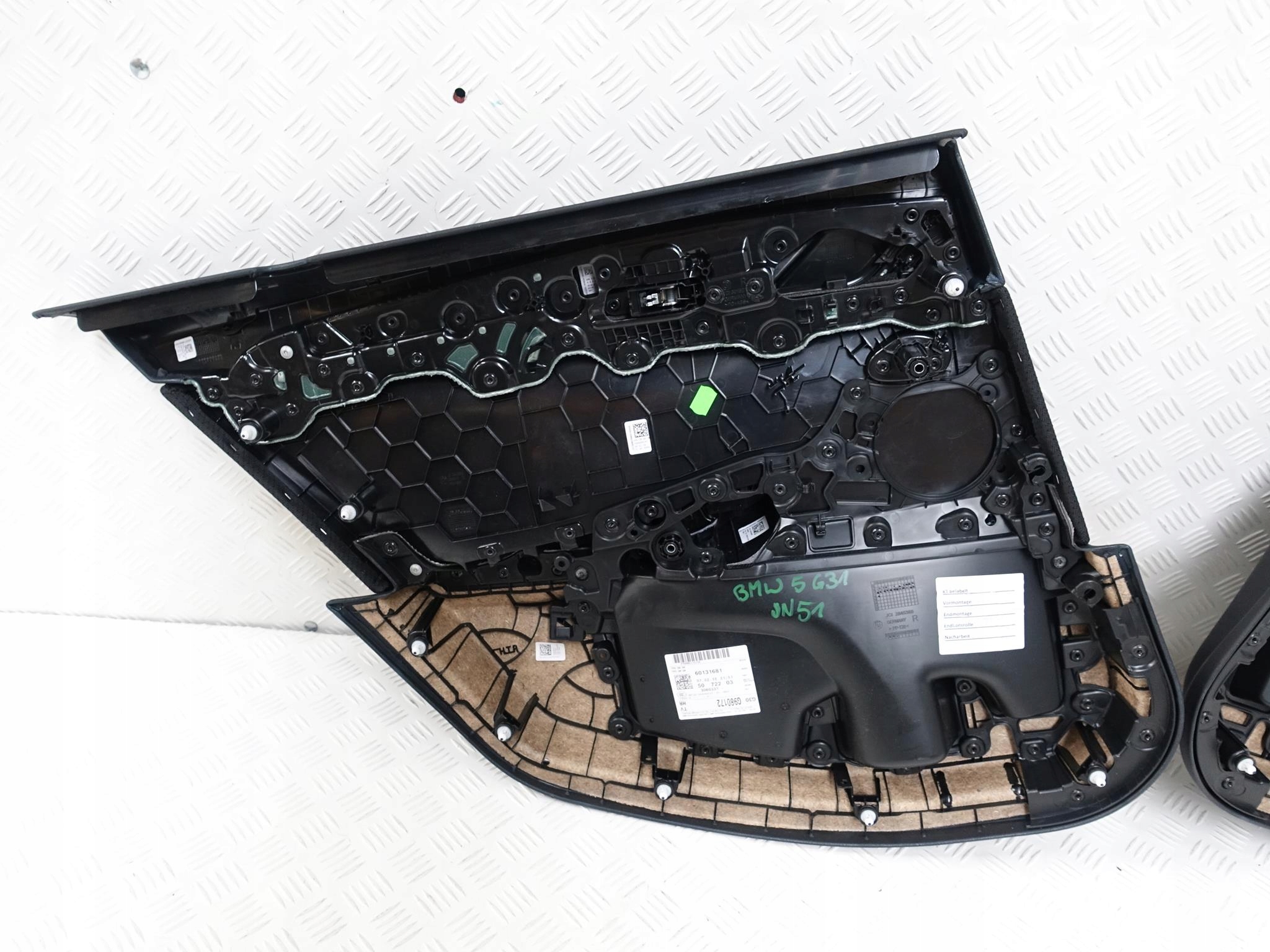 BMW 5 G30 G31 PRAWA LEWA TYŁ TAPICERKA SKÓRA BMW 5 G30 G31 PRAWA LEWA TYŁ TAPICERKA SKÓRA - obrazek 10