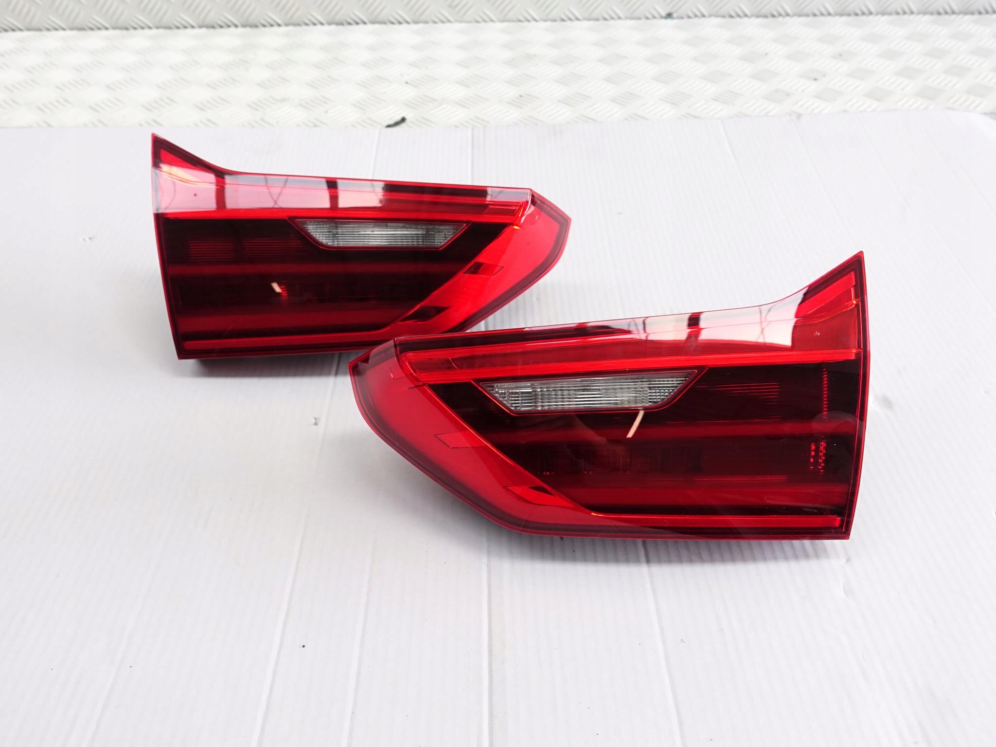 BMW 5 G31 TOURING KOMBI LED KLAPA BAGAŻNIK L LUB P BMW 5 G31 TOURING KOMBI LED KLAPA BAGAŻNIK L LUB P - obrazek 2