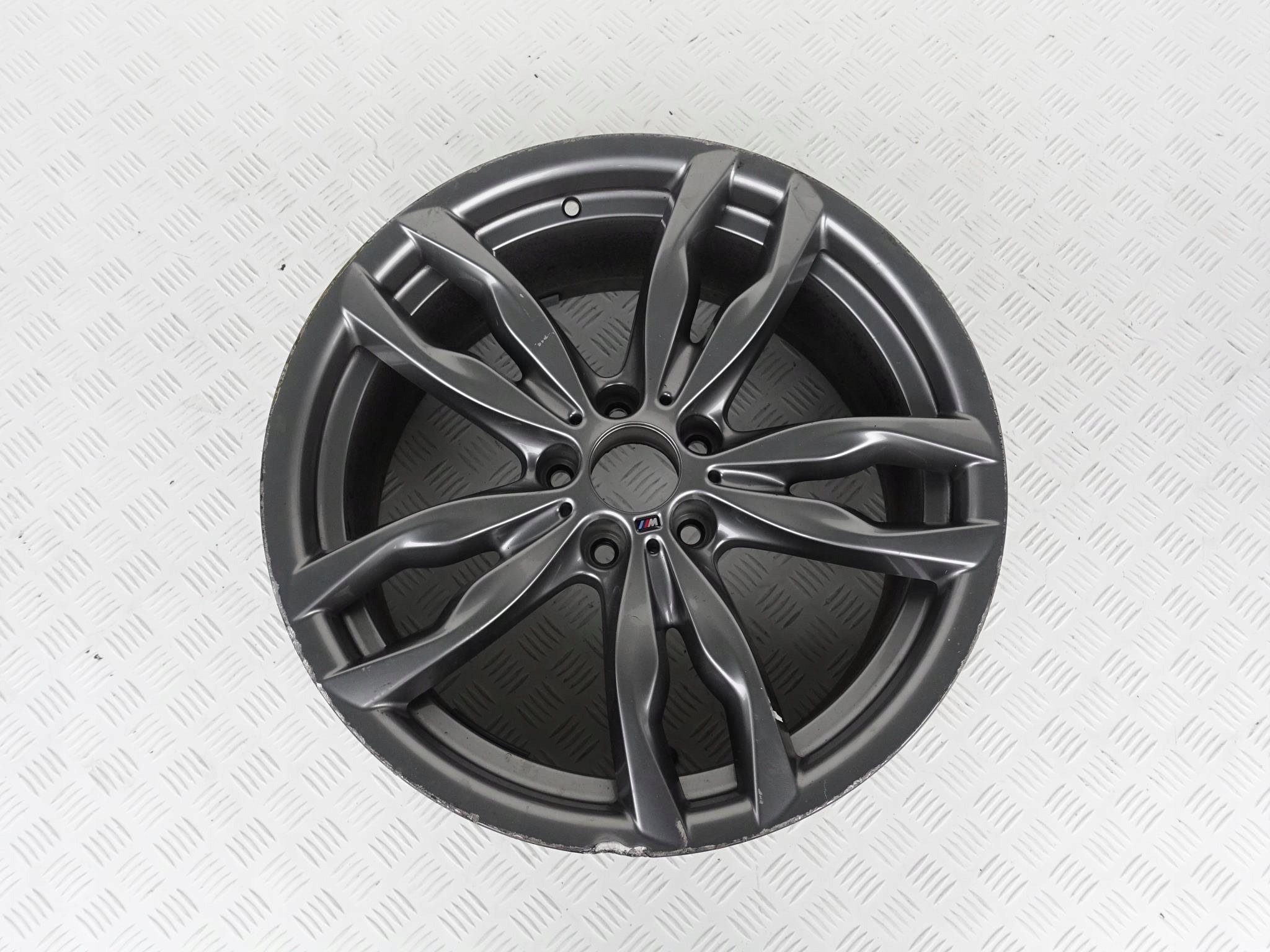 BMW F10 F12 F06 M PAKIET 8,5×20 IS33 5×120 FELGA BMW F10 F12 F06 M PAKIET 8,5x20 IS33 5x120 FELGA